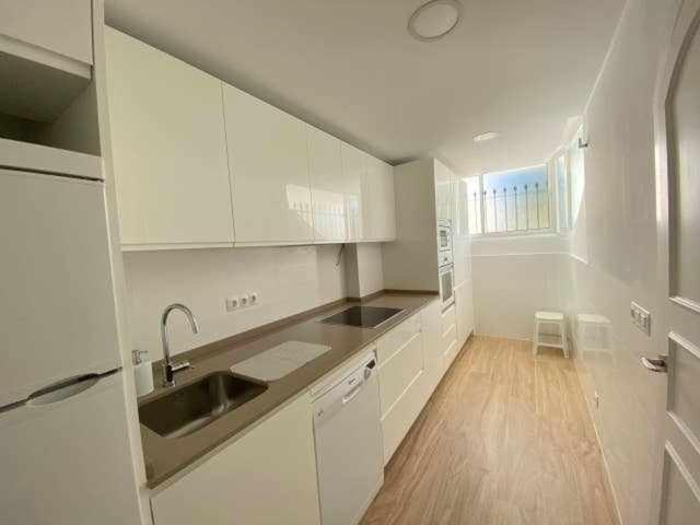 Luxury Apartm Brand newSwimming PoolGolf Beach