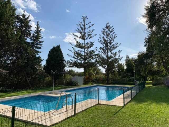 Luxury Apartm Brand newSwimming PoolGolf Beach