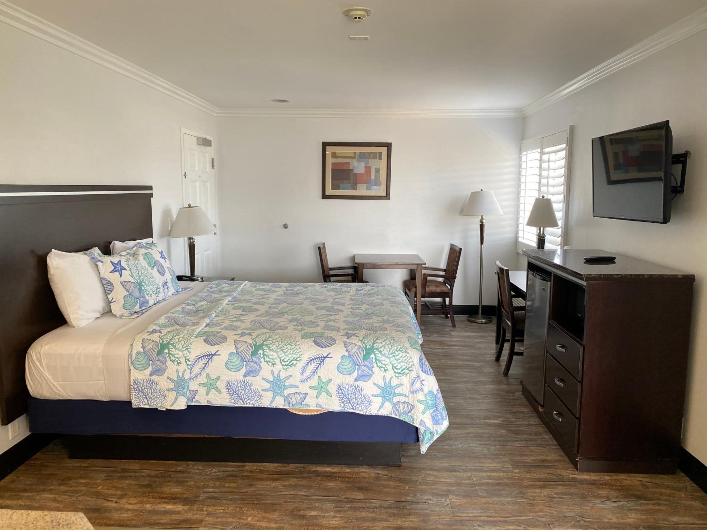 Ocean Surf Inn & Suites