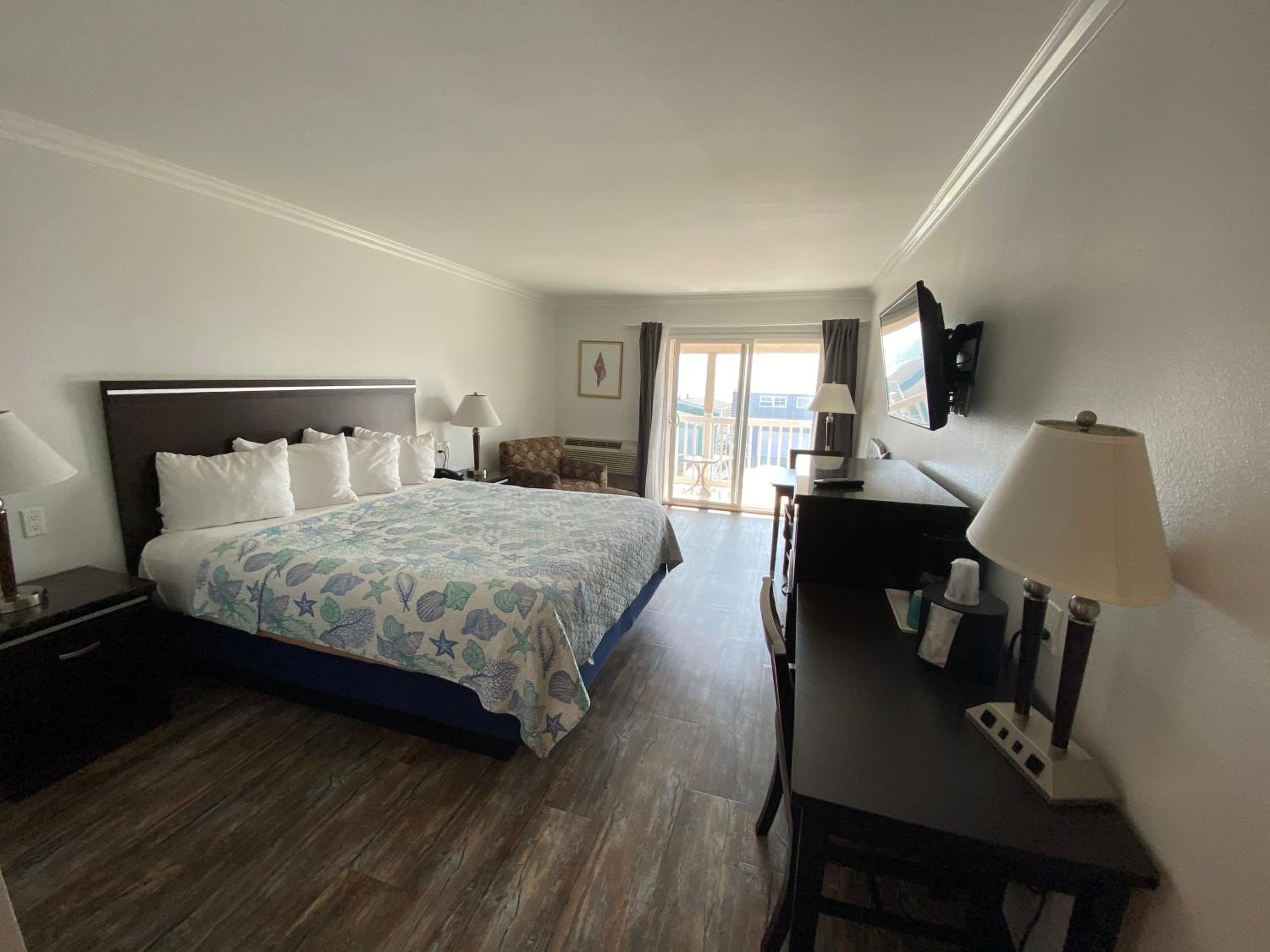 Ocean Surf Inn & Suites