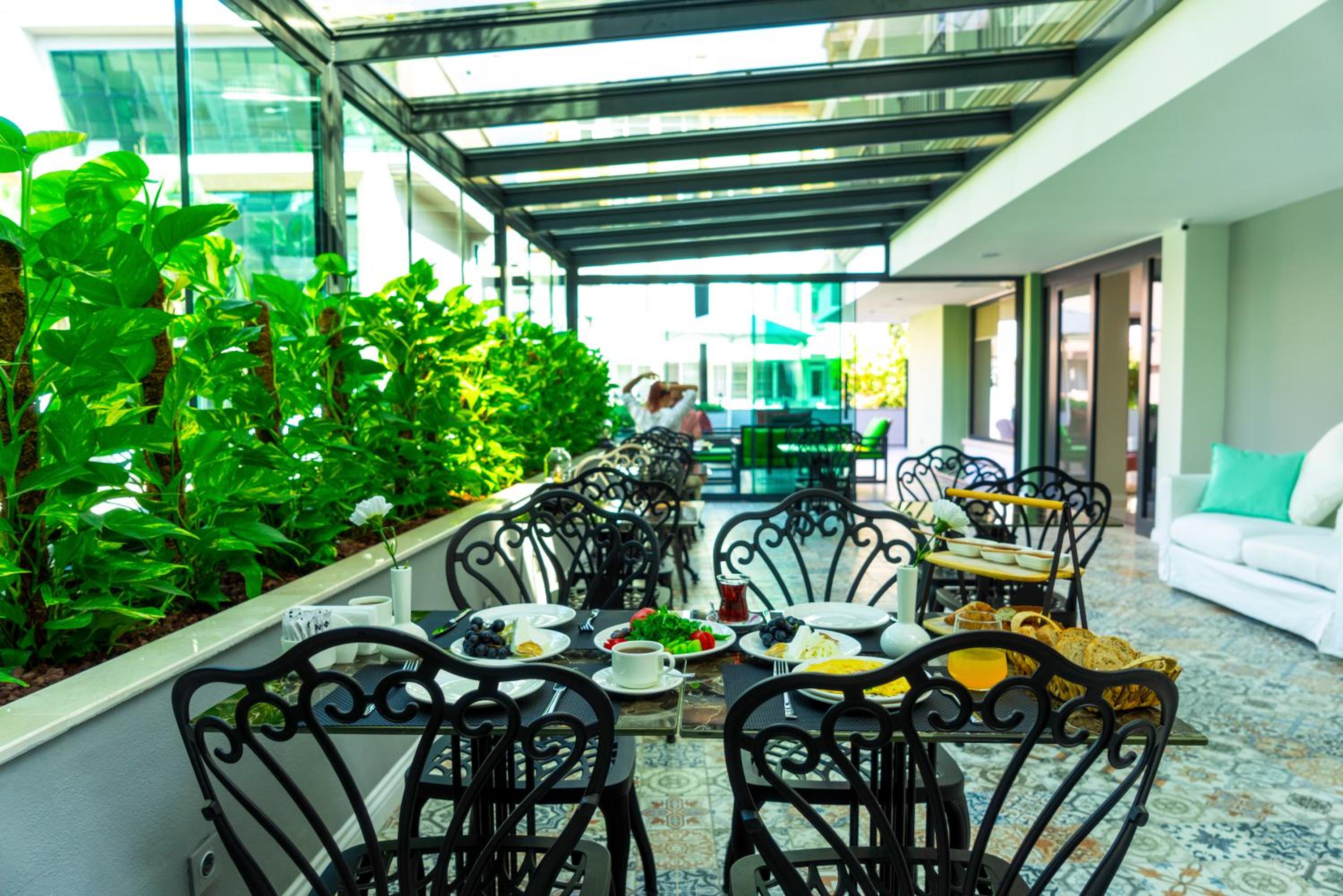 The Mori Club Hotel - Image 6