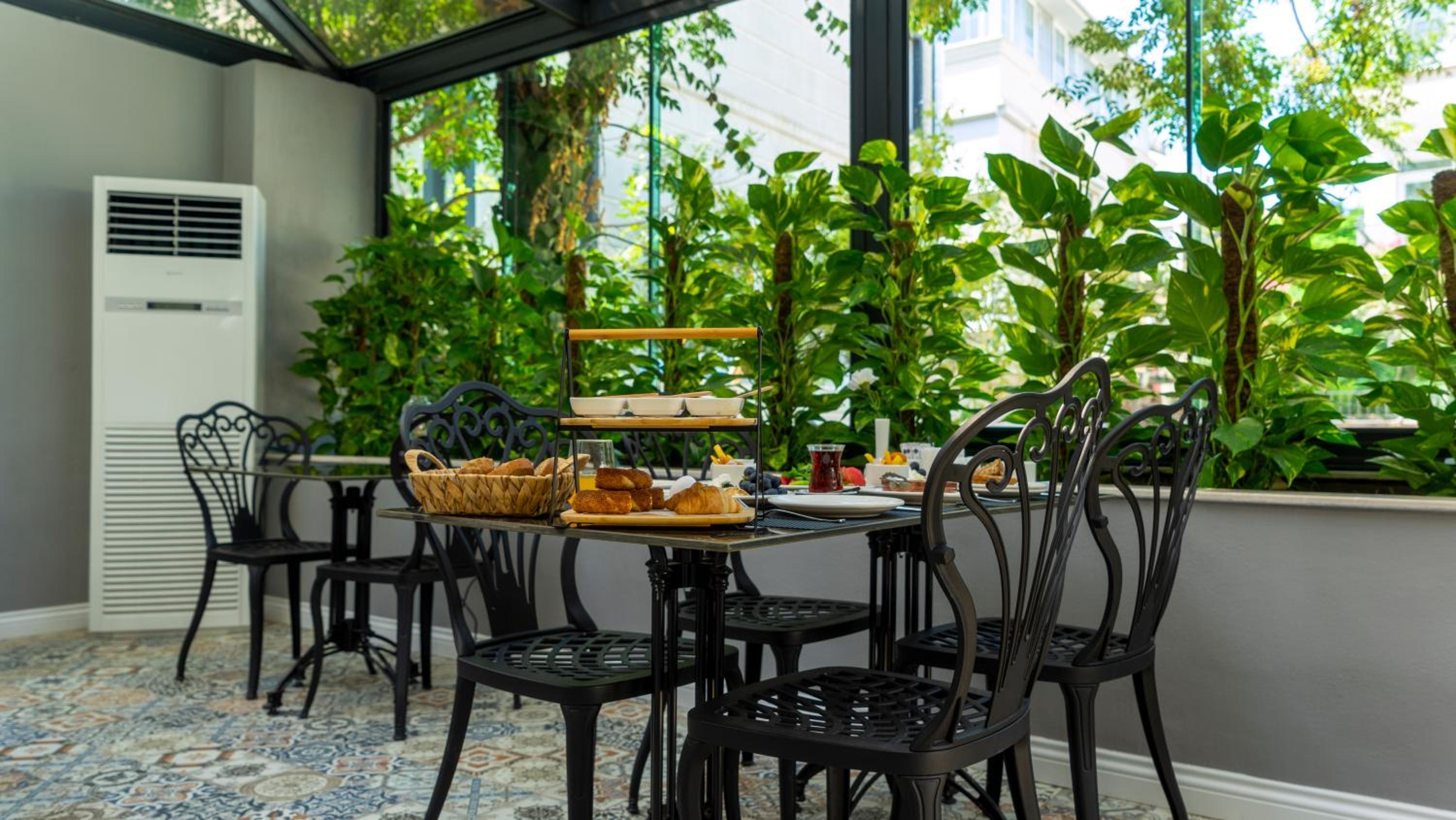 The Mori Club Hotel - Image 30