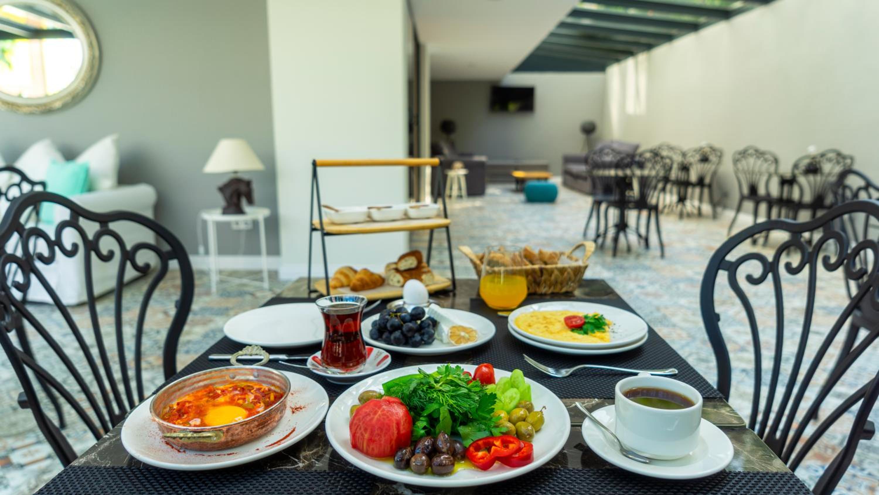 The Mori Club Hotel - Image 29