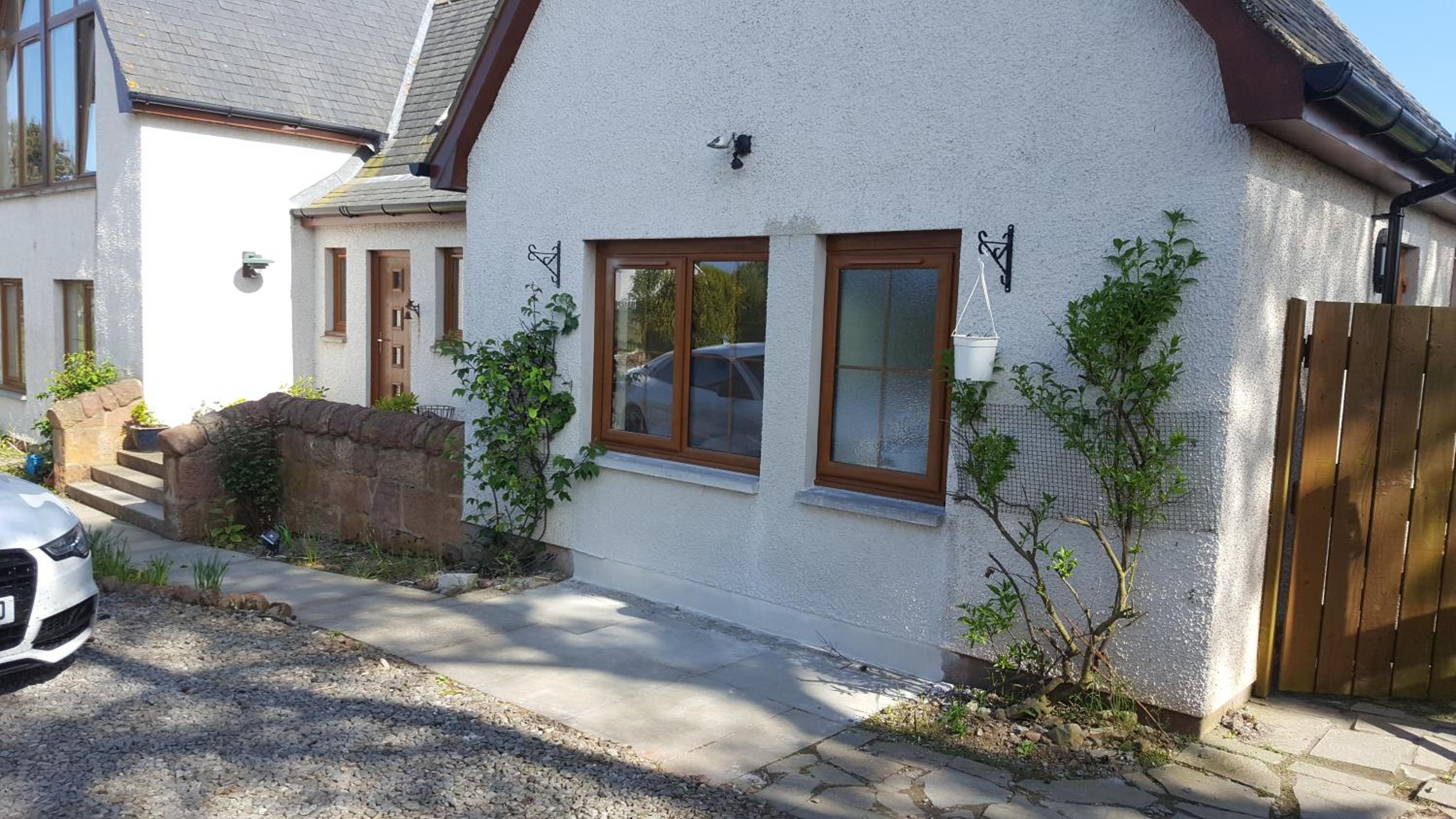 Canterra Cottage view 4