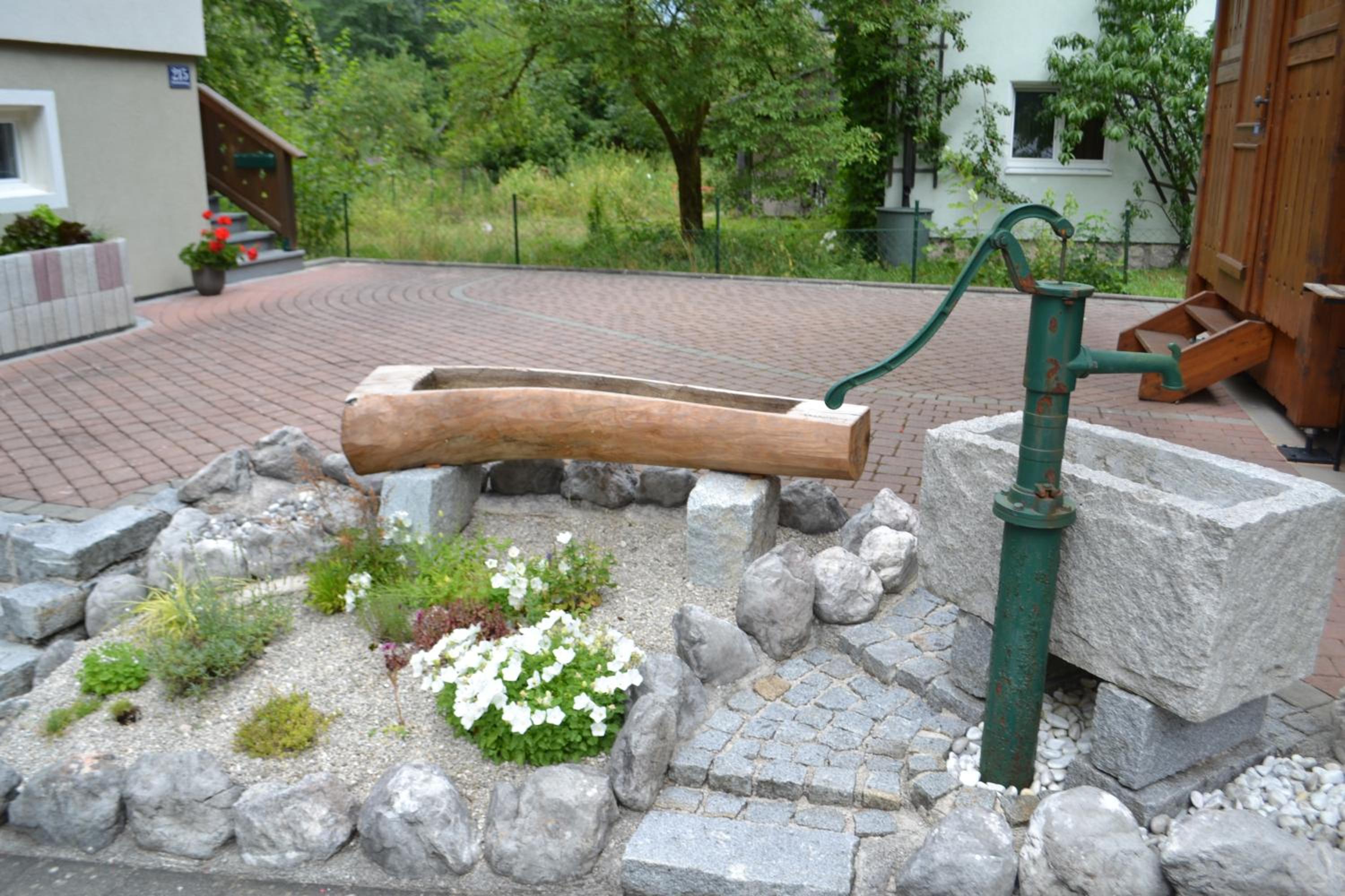 Photo 23