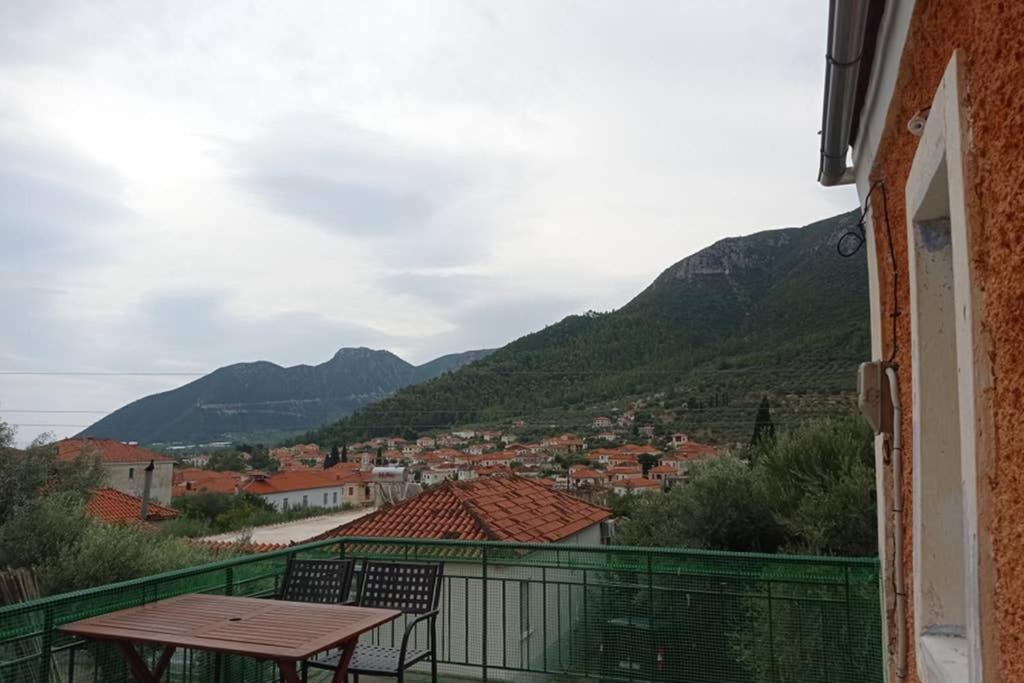 Afroditis's & Makis's apartment view 5