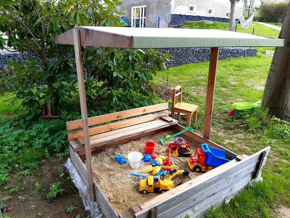 Jizerské hory, apartmány, zahrada, parkování zdarma