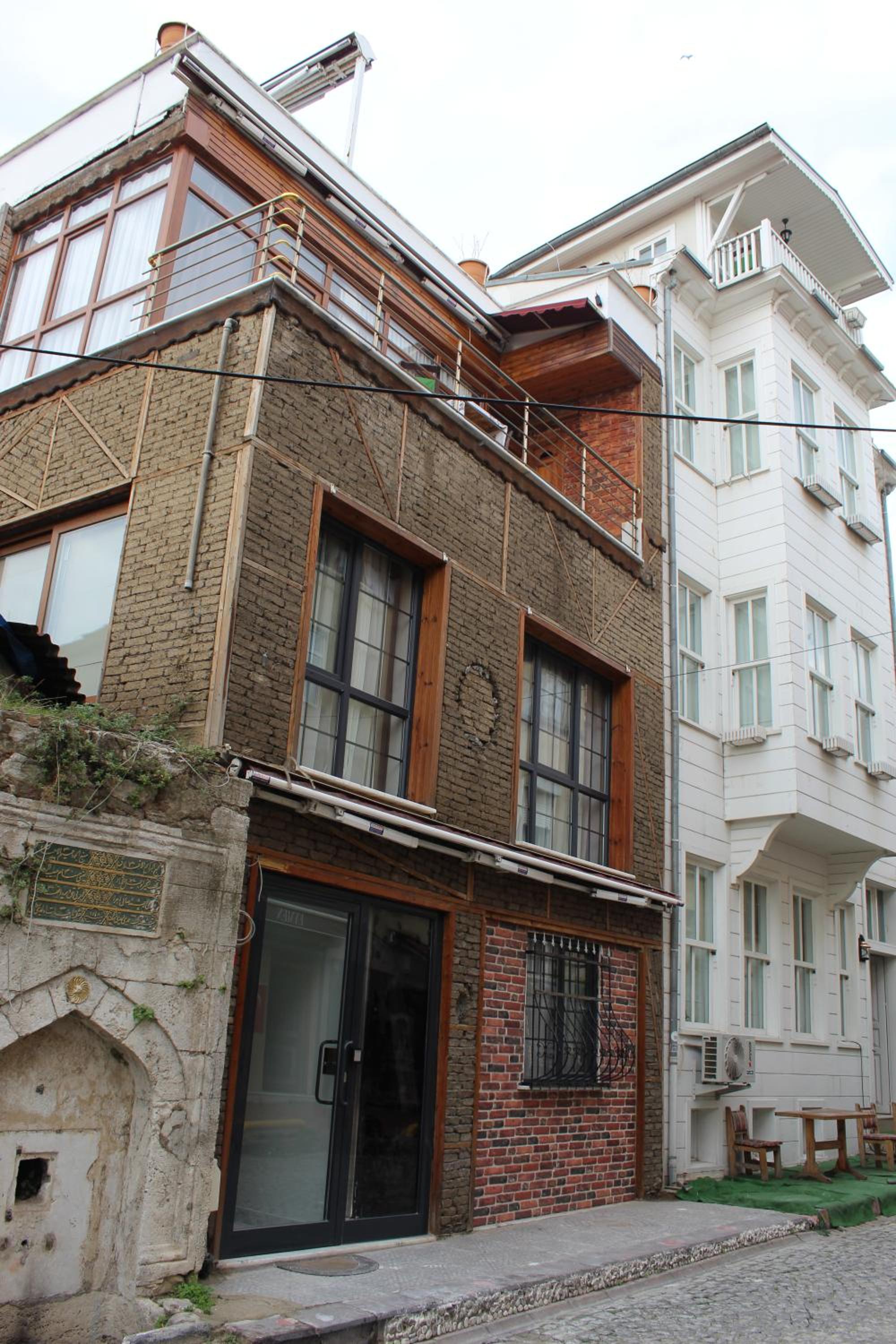 Hotel Han Suite Hotel - Image 1