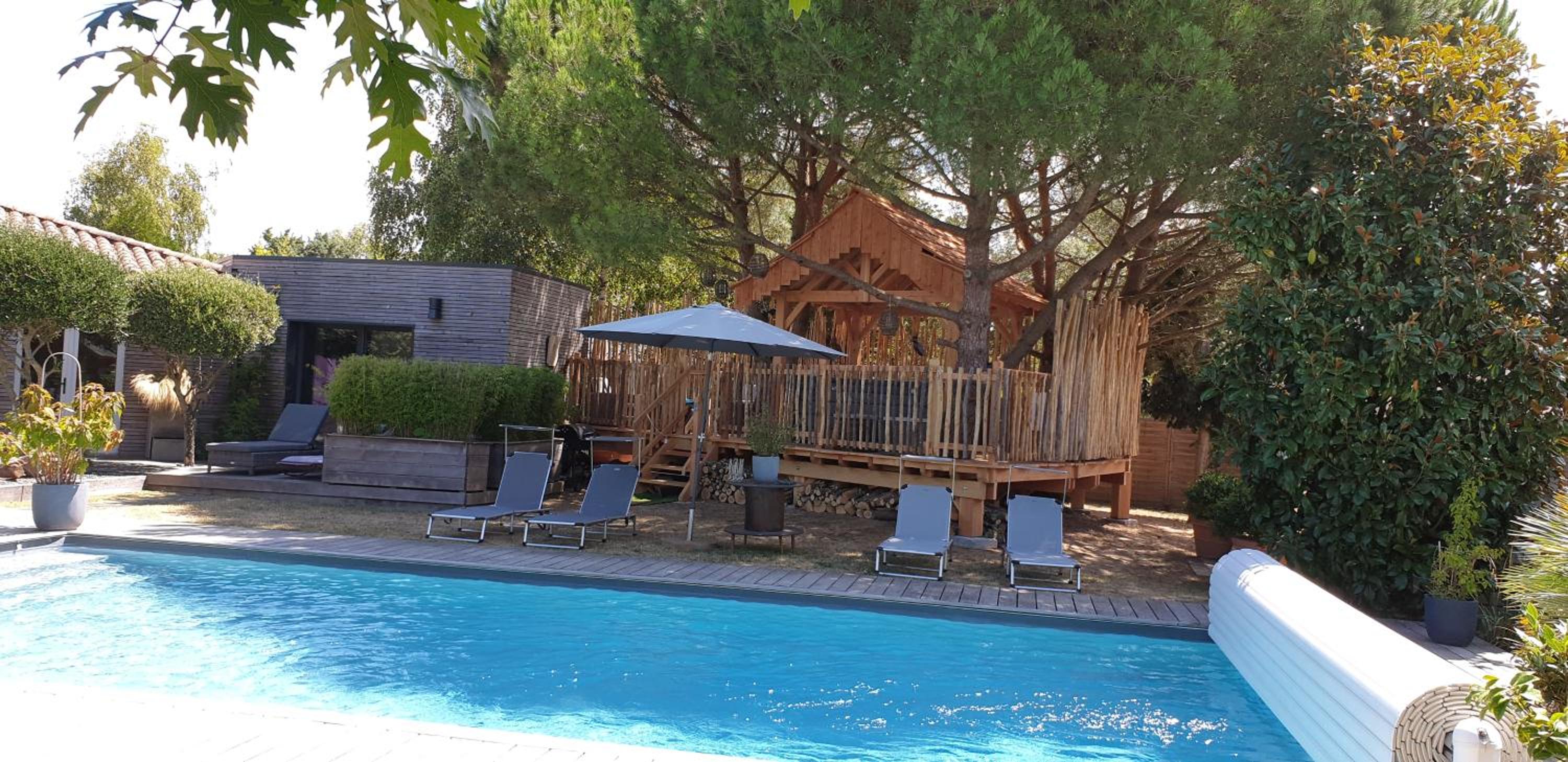 Le Clos des Romarins view 4