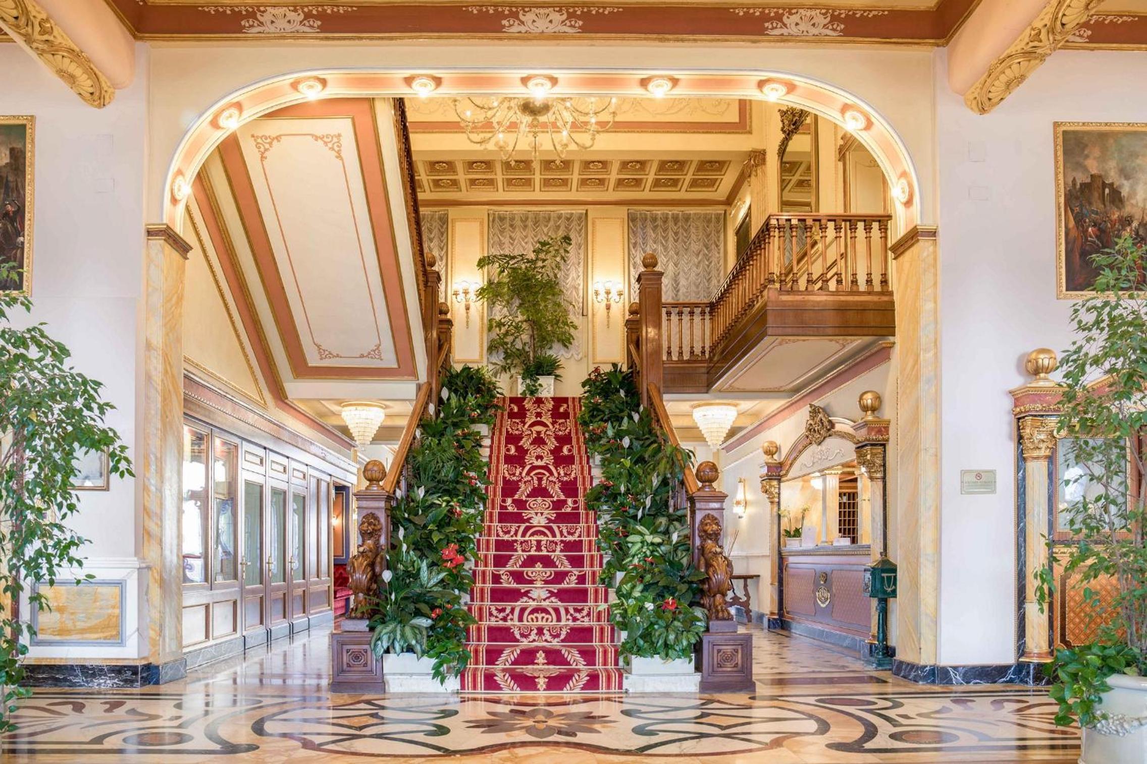 Stresa Vacations - Hotel Regina Palace - Property Image 3