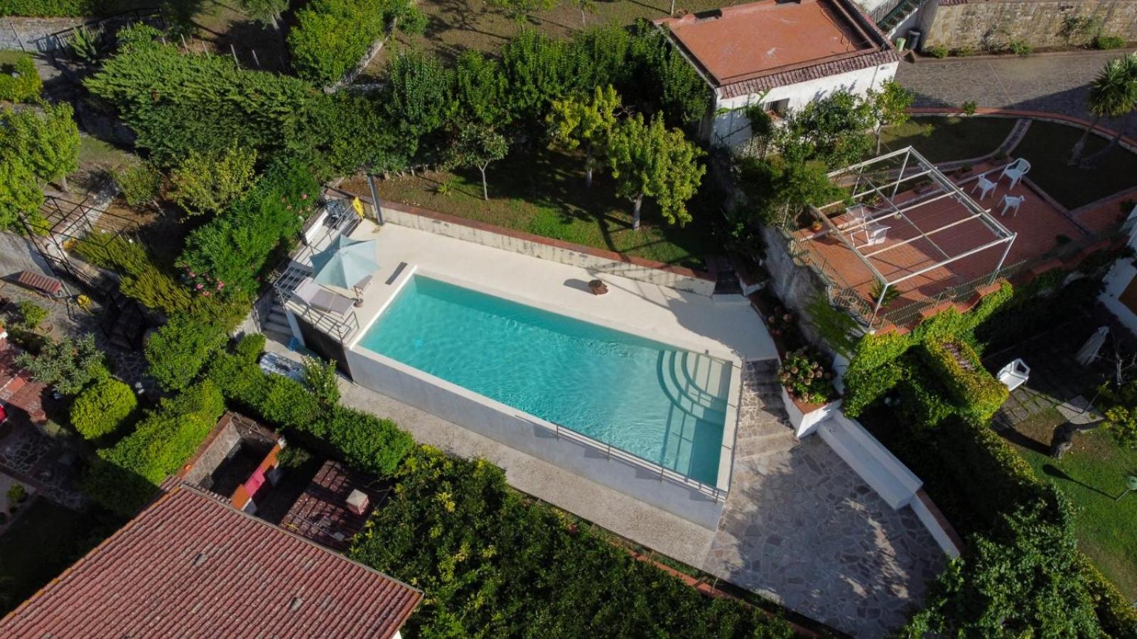 Villa Santulli with private pool view 4