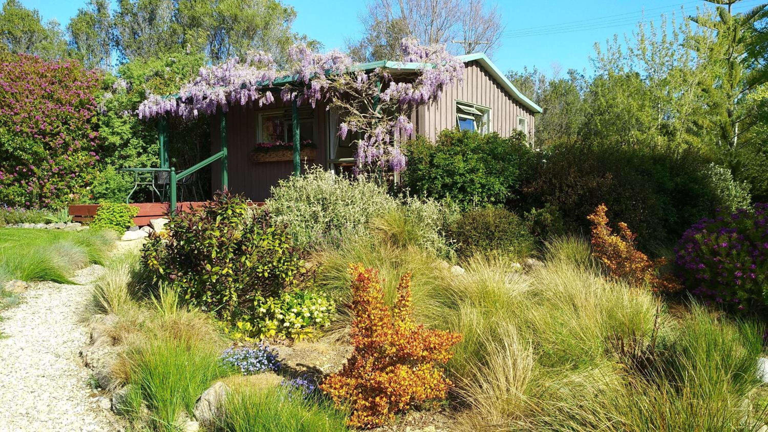 Waterwheel Cottage view 5
