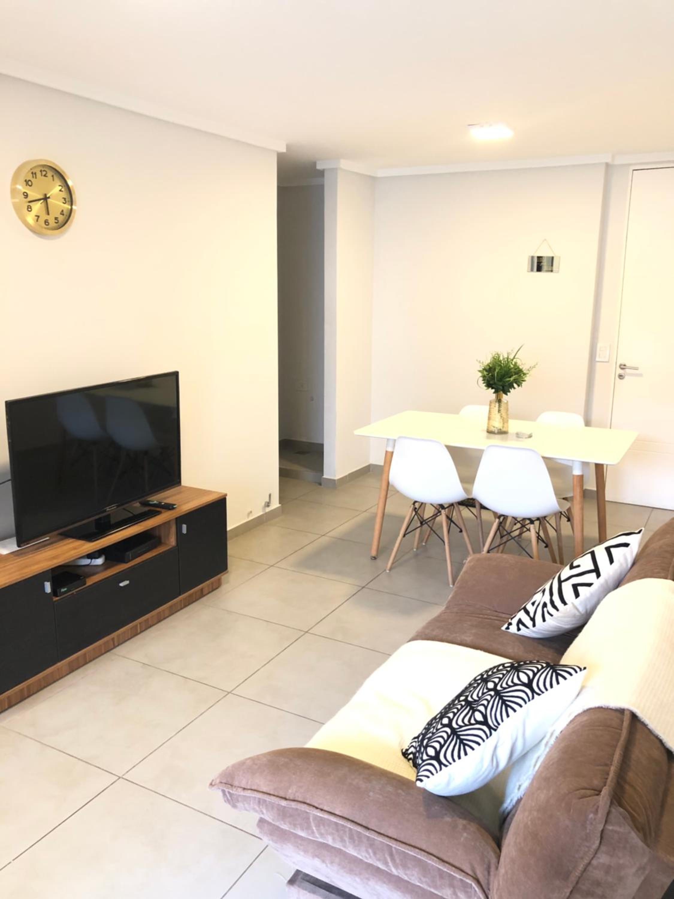 LitStay Brasil con cochera, pileta y asadores