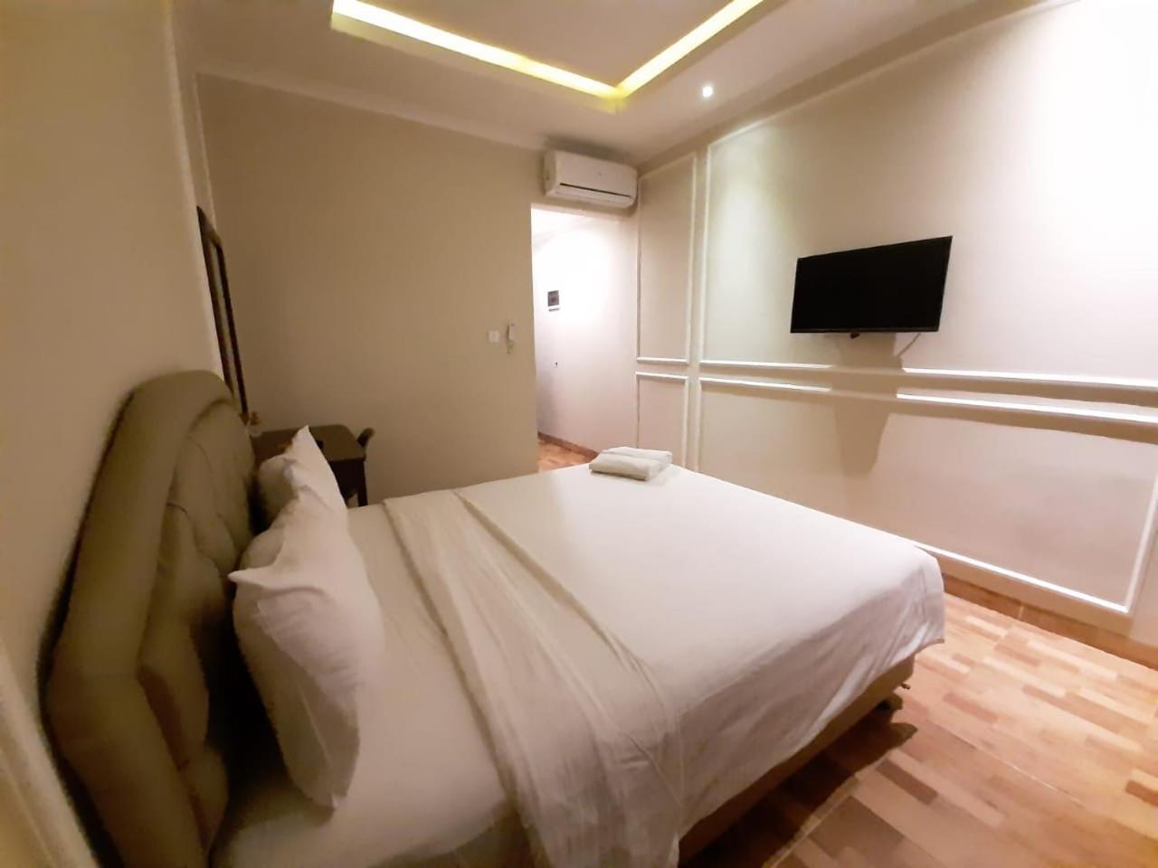 Flamboyan Residence Cipete view 2