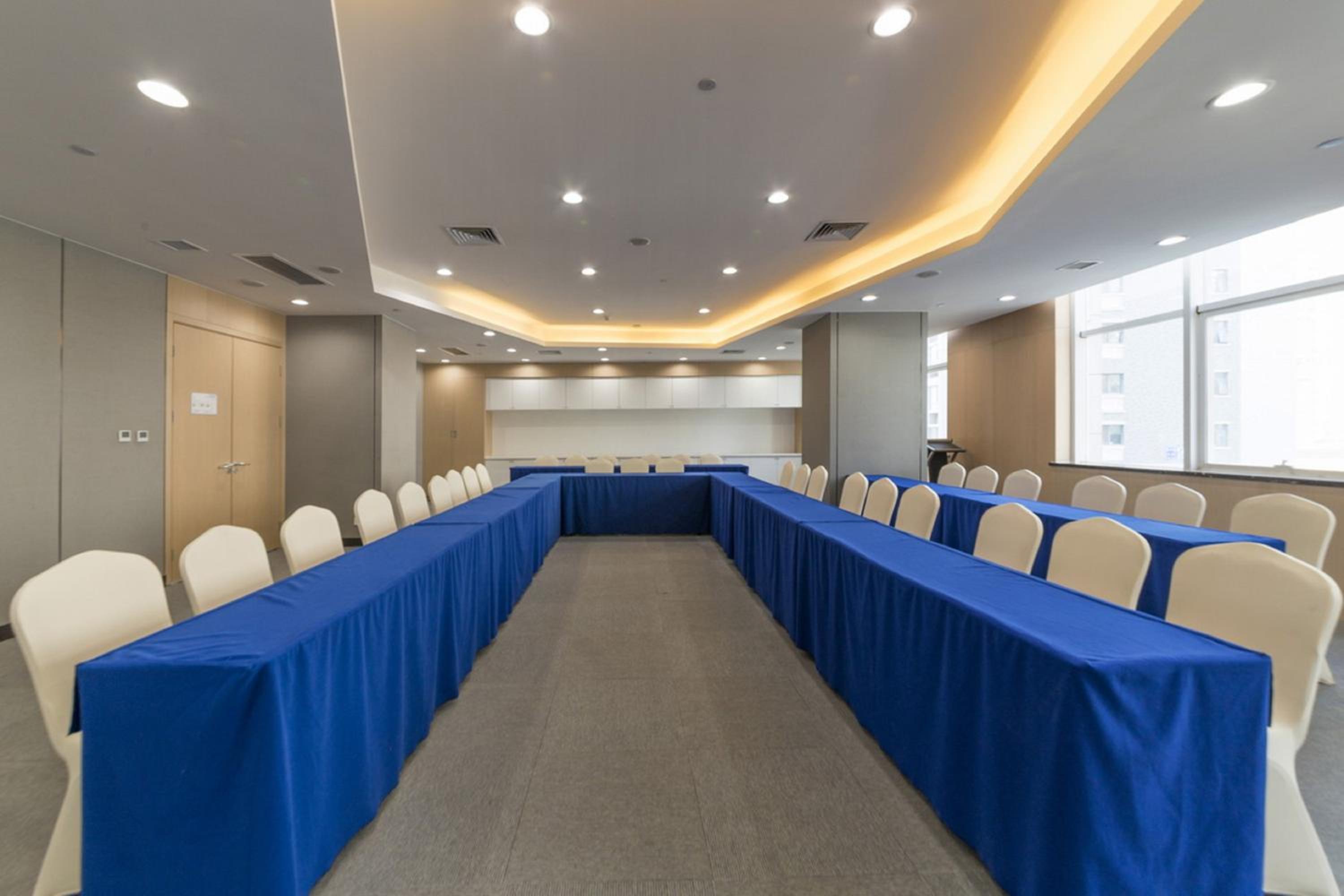 Jinan Vacations - Holiday Inn Express Jinan High-Tech Zone, an IHG Hotel - Property Image 13