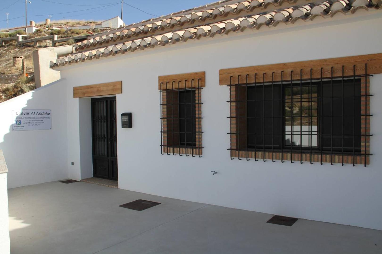 CUEVAS AL ANDALUS - Alegria view 3