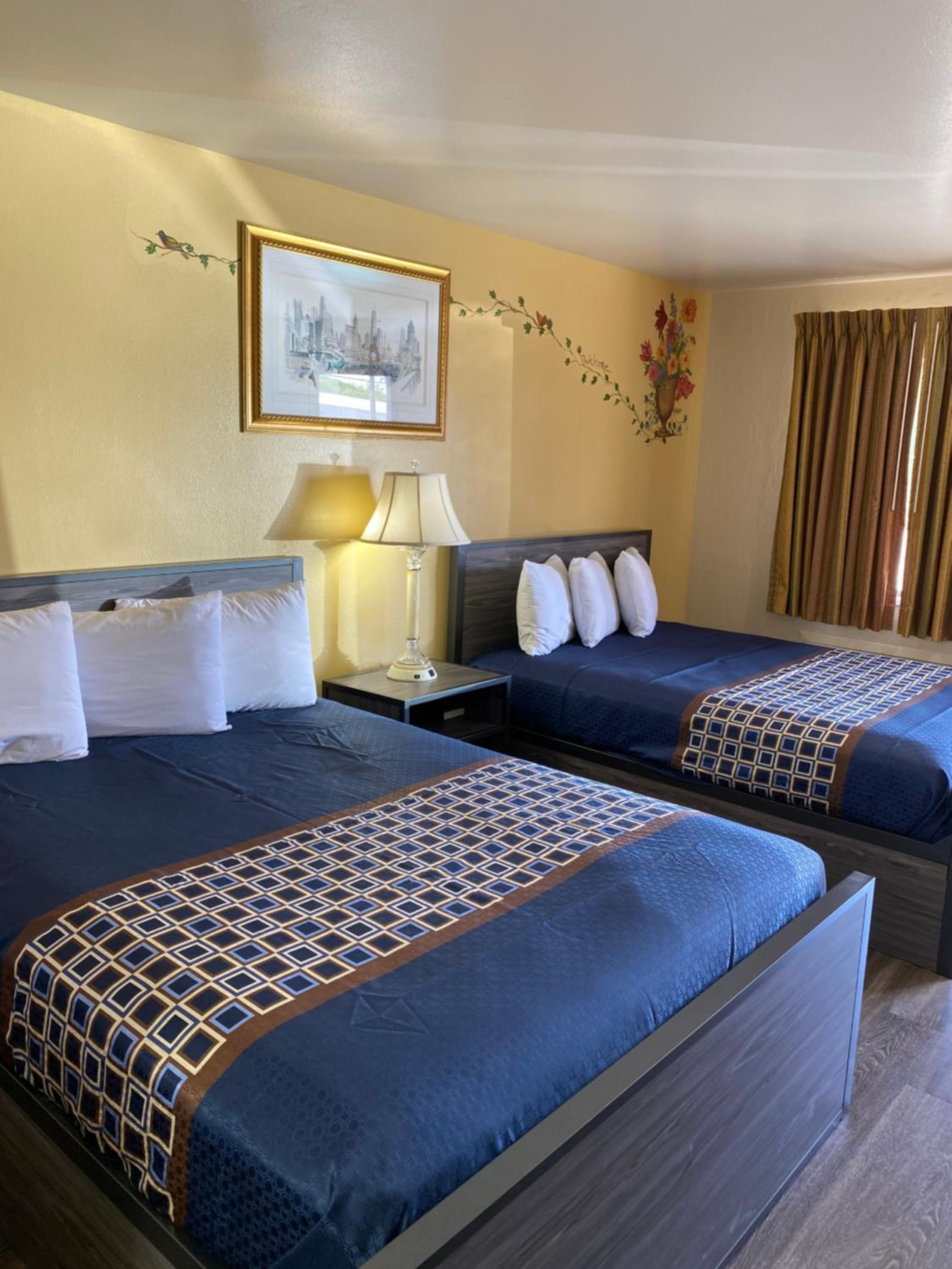 Americas Best Value Inn - Legend's Inn view 4