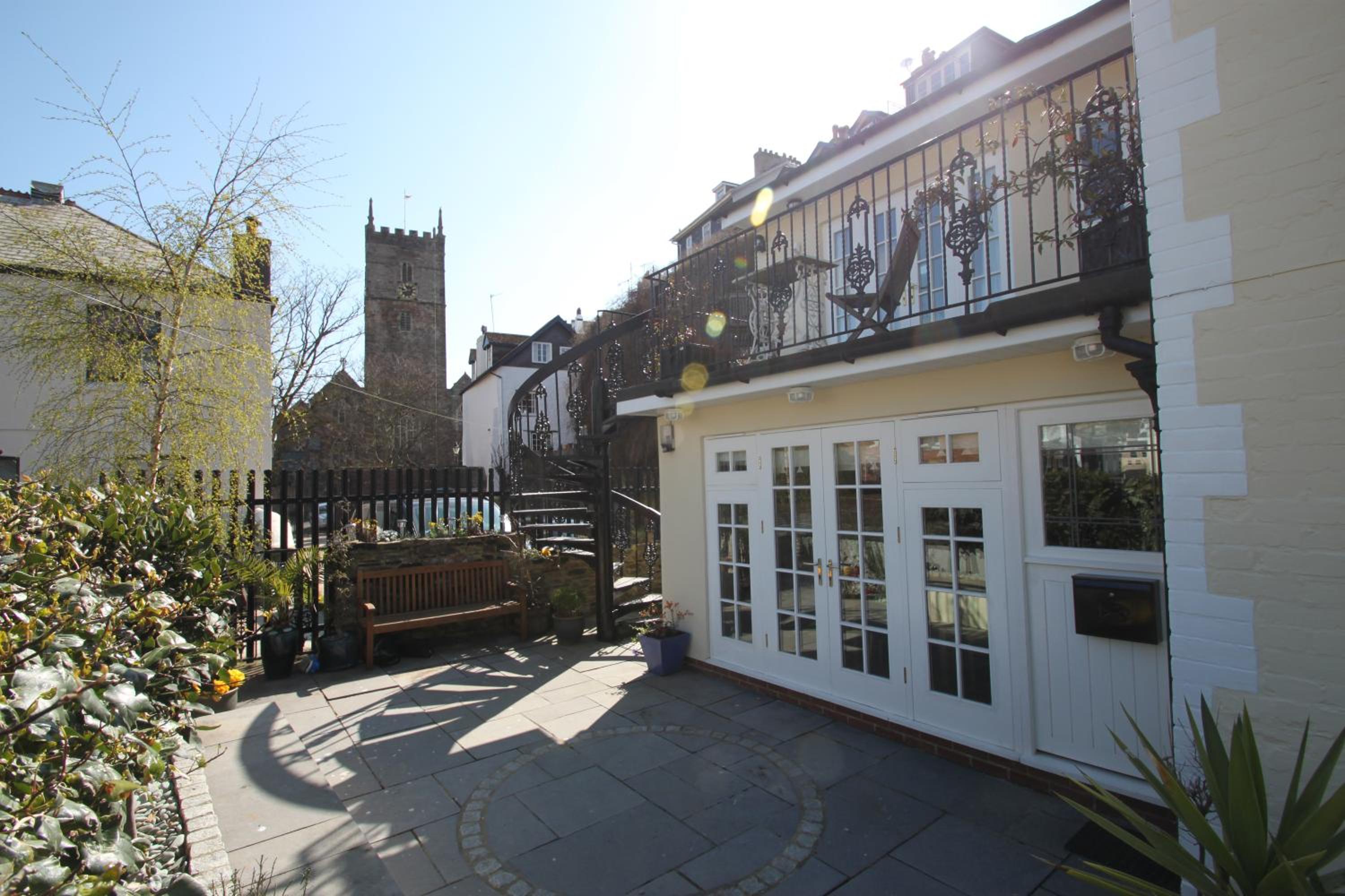 St Elmo House view 5