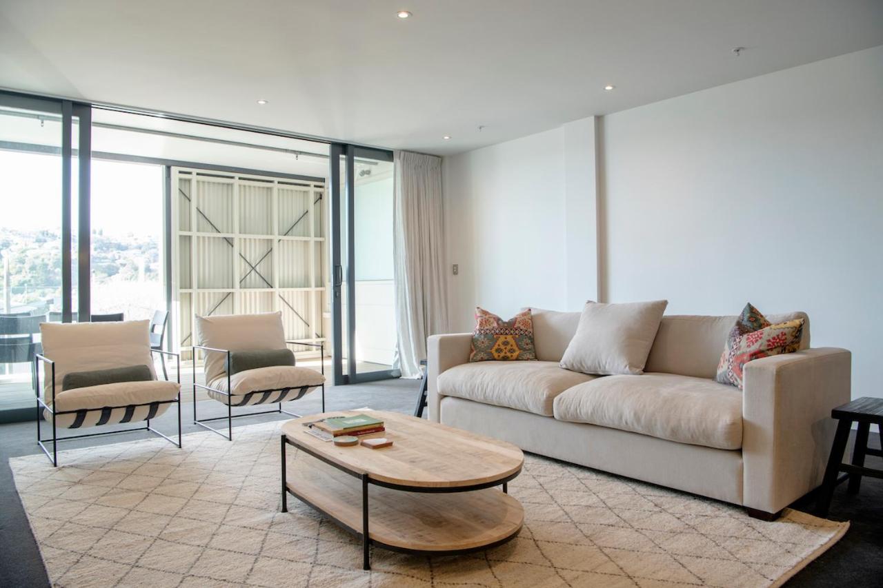 Loft at Shed 5 - Ahuriri Holiday Apartment view 2