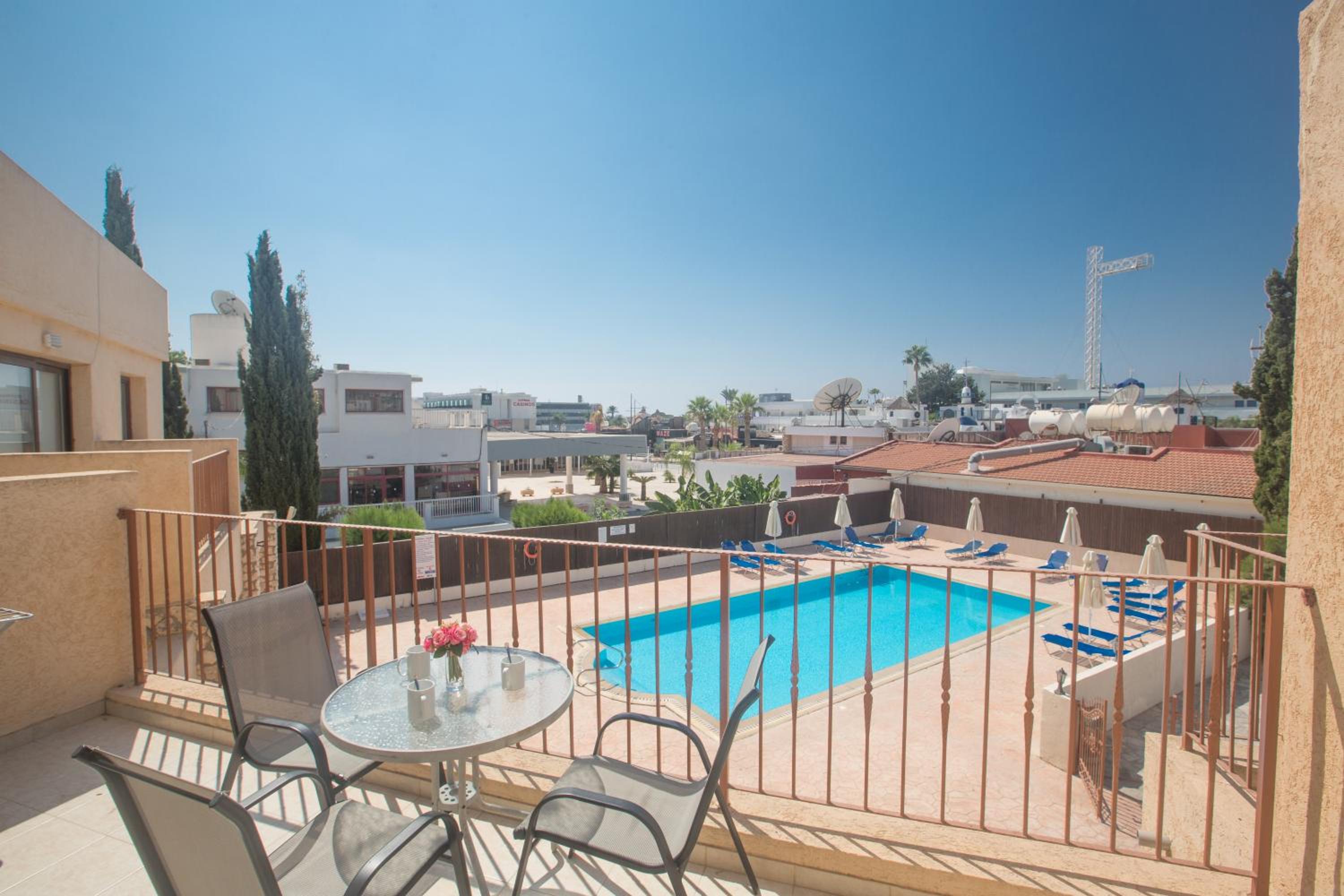 Napiana Apartments
