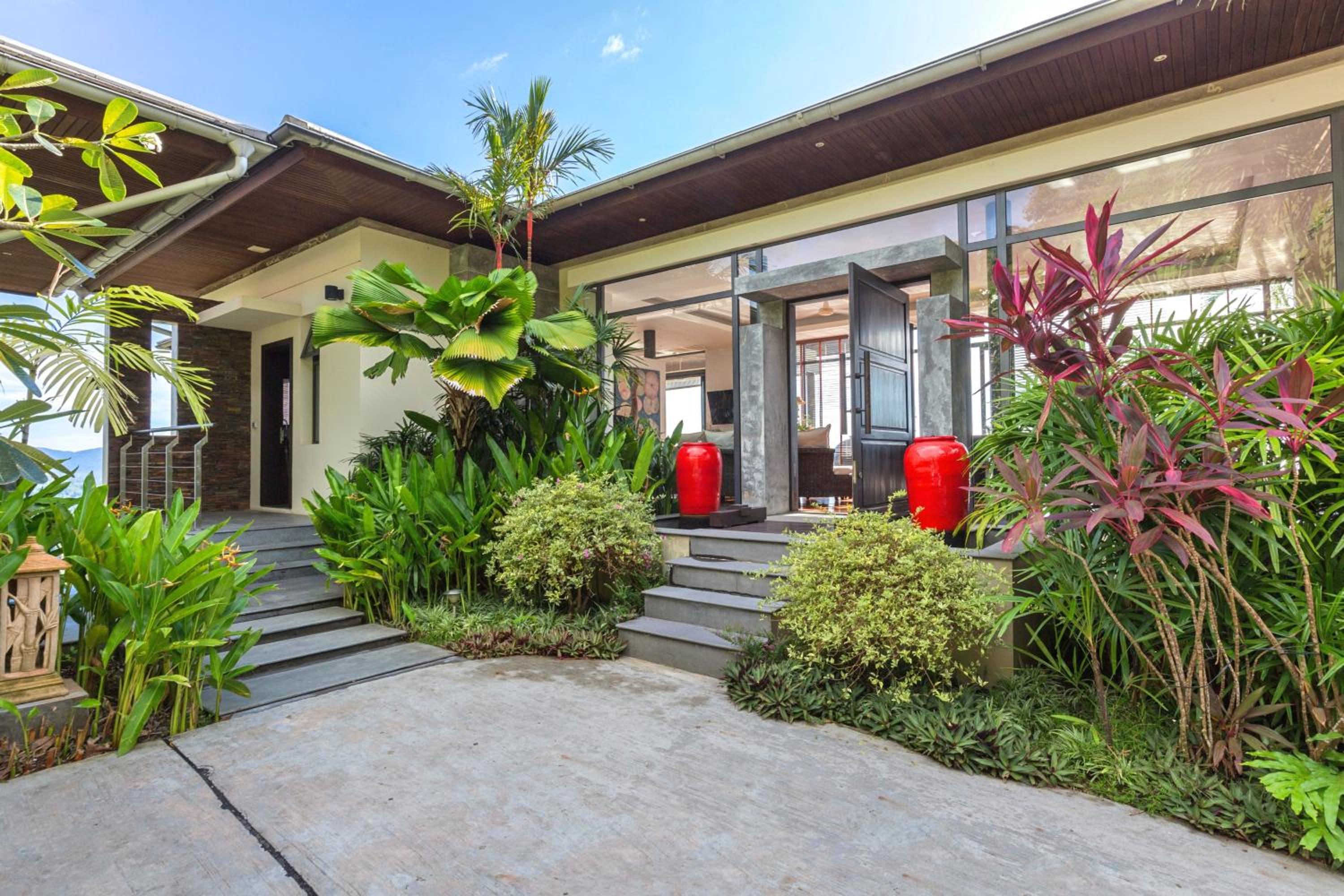 Hotel Baan View Talay - Image 1