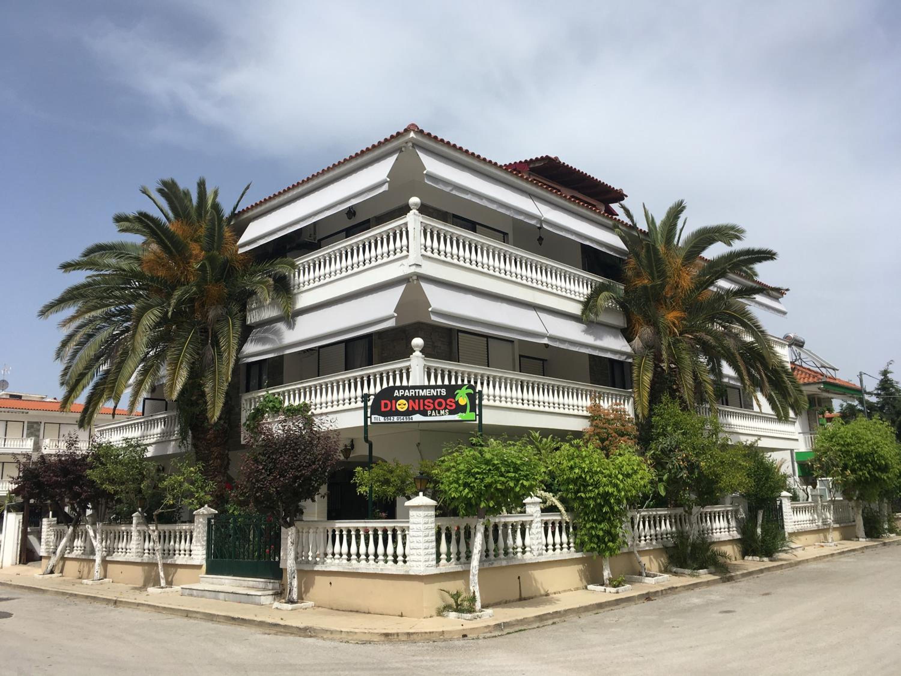 Dionisos Palms Apartments