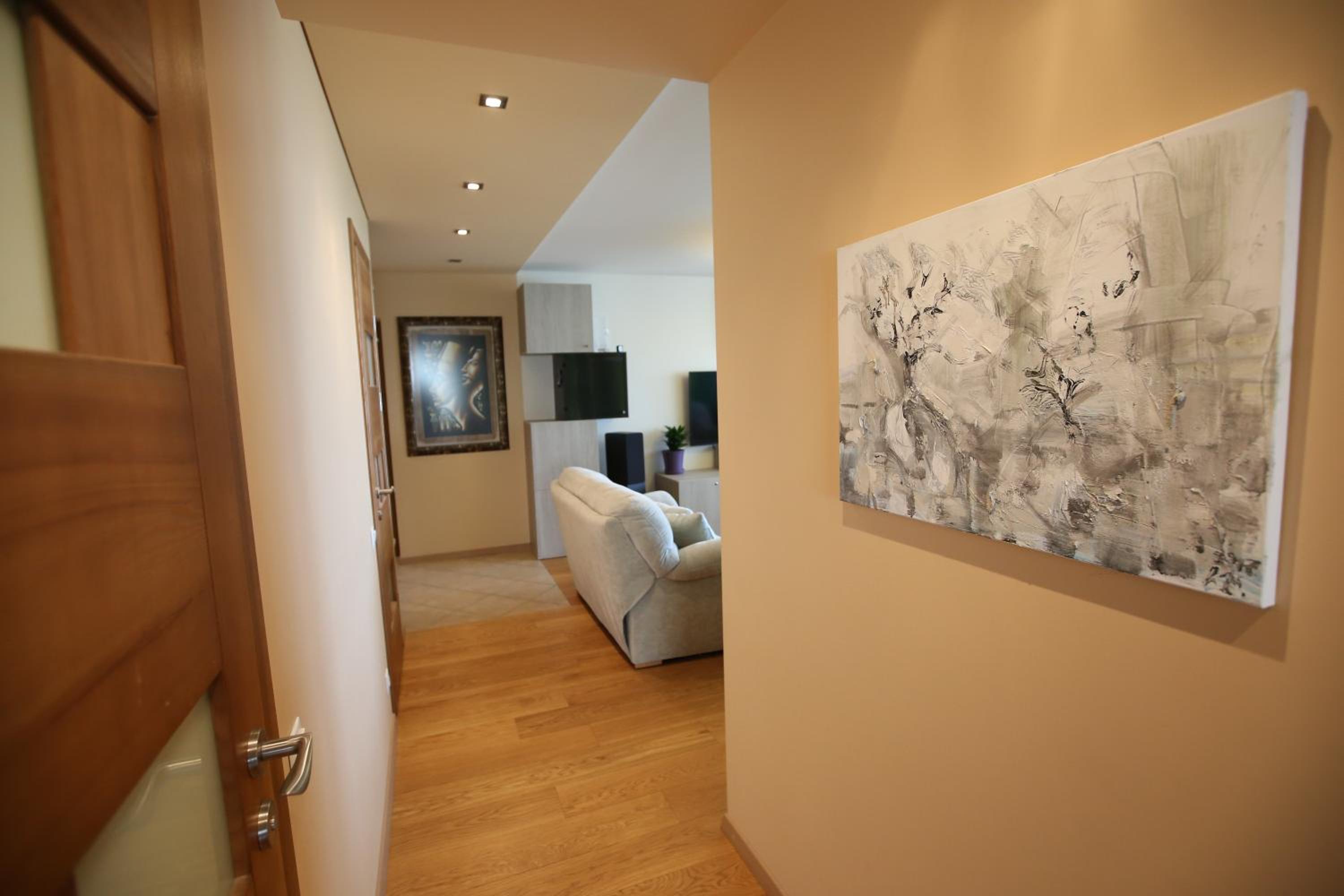 Park View Apartment view 5