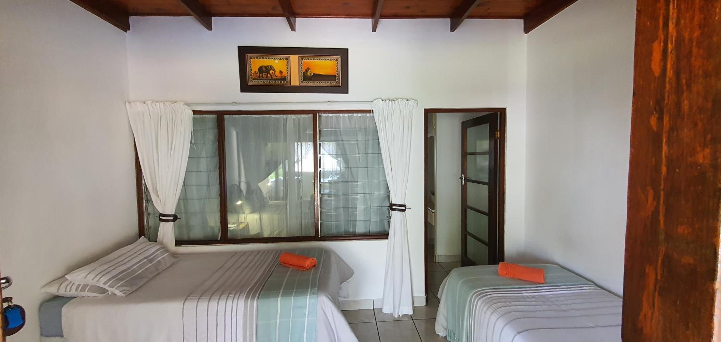 11 Manzini Chalets -Timone's Retreat view 5