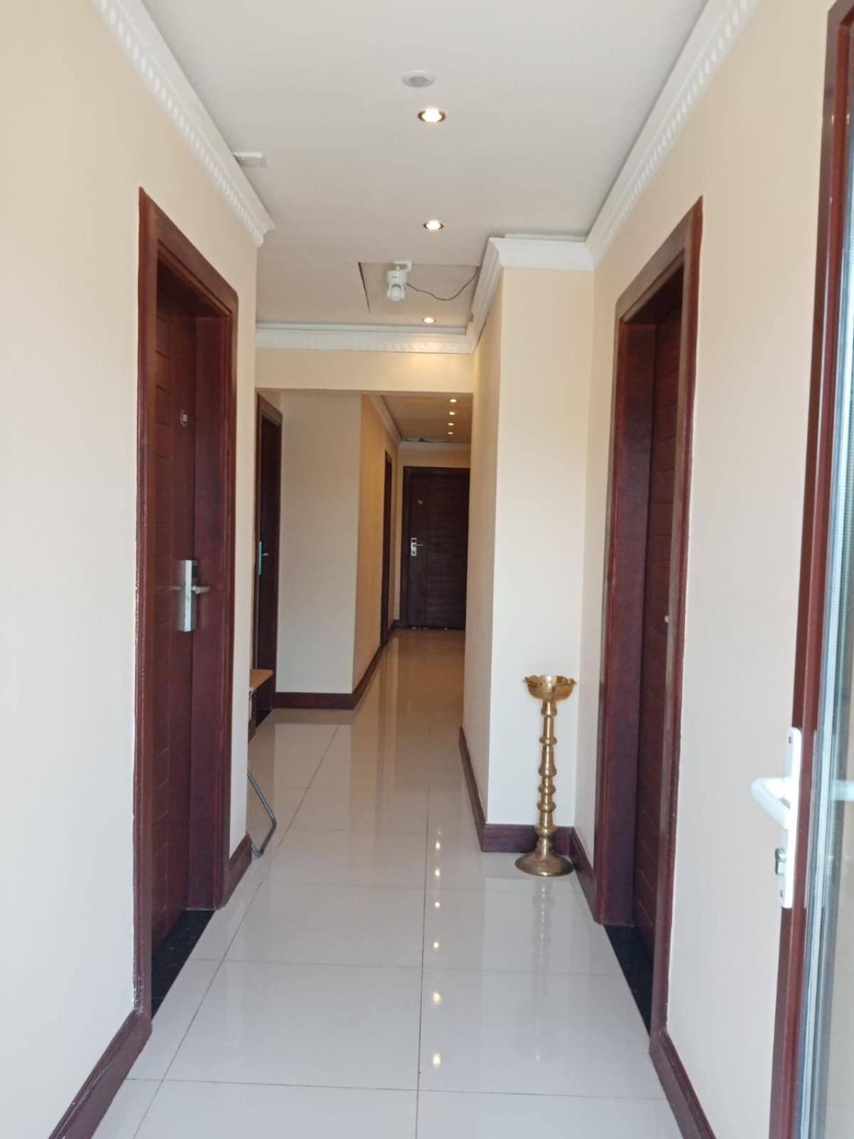 MercuryFM 101- Mercury Inn - Jaffna