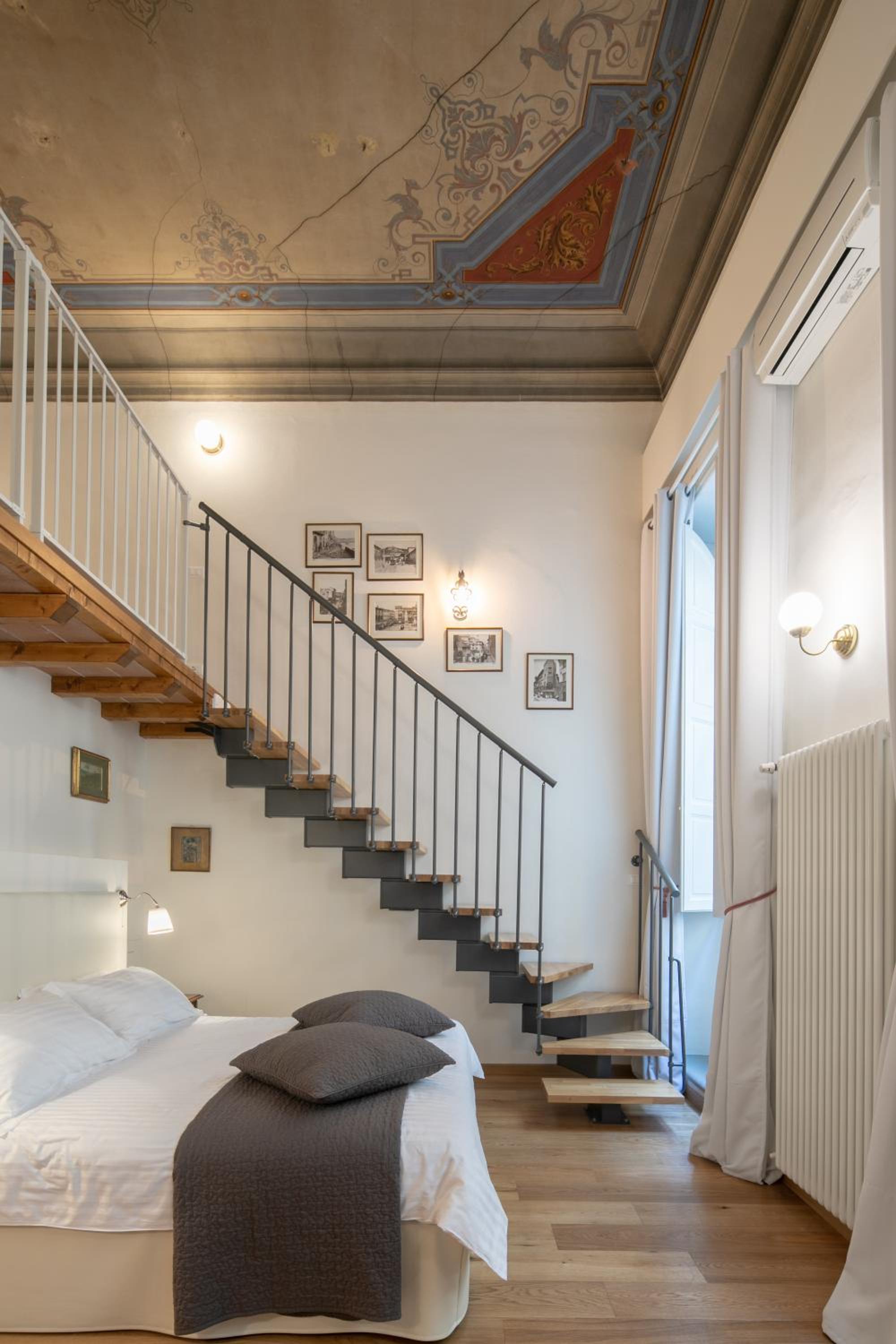 Palazzo D'Ambra Residenza d'Epoca