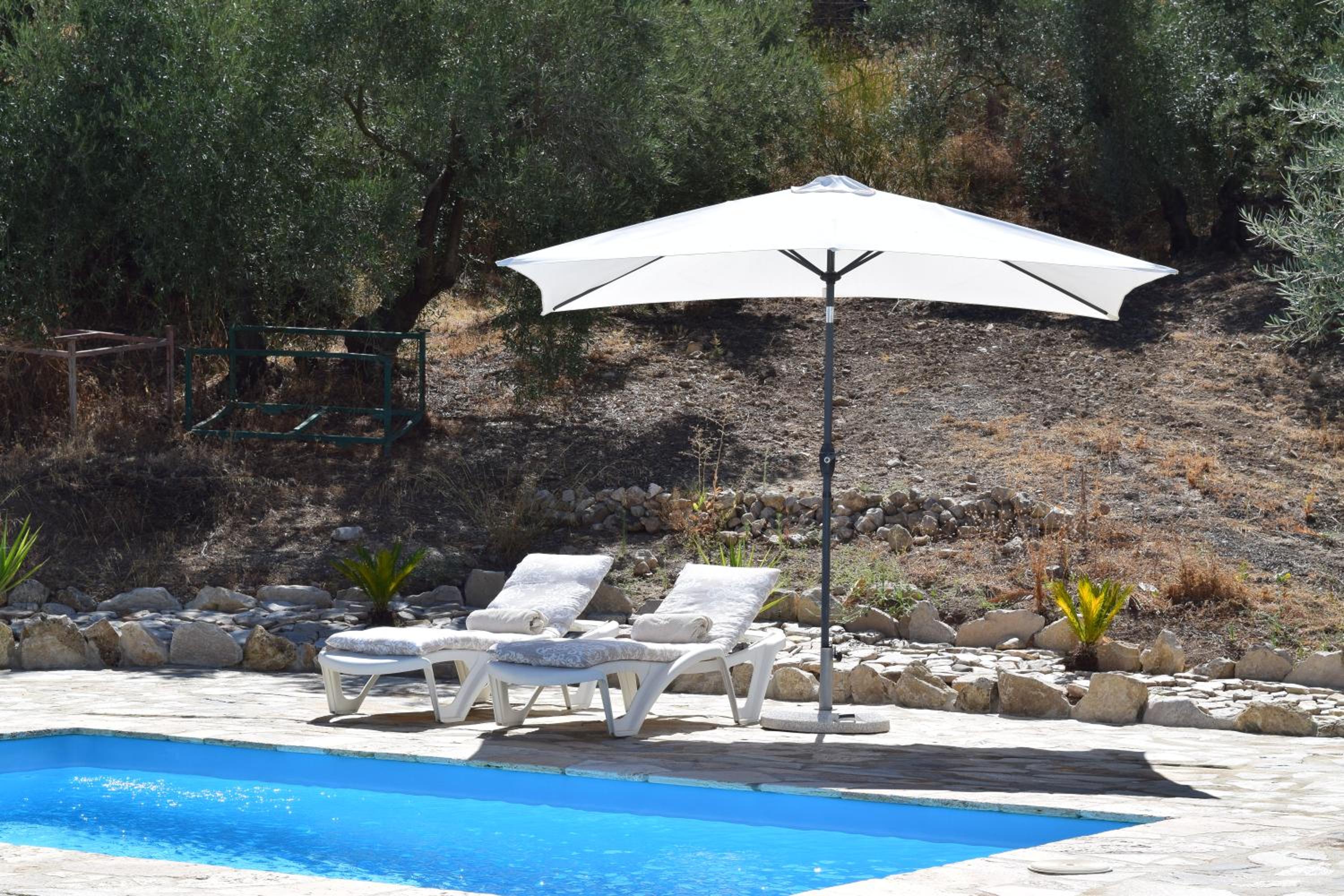 La Pluma view 2
