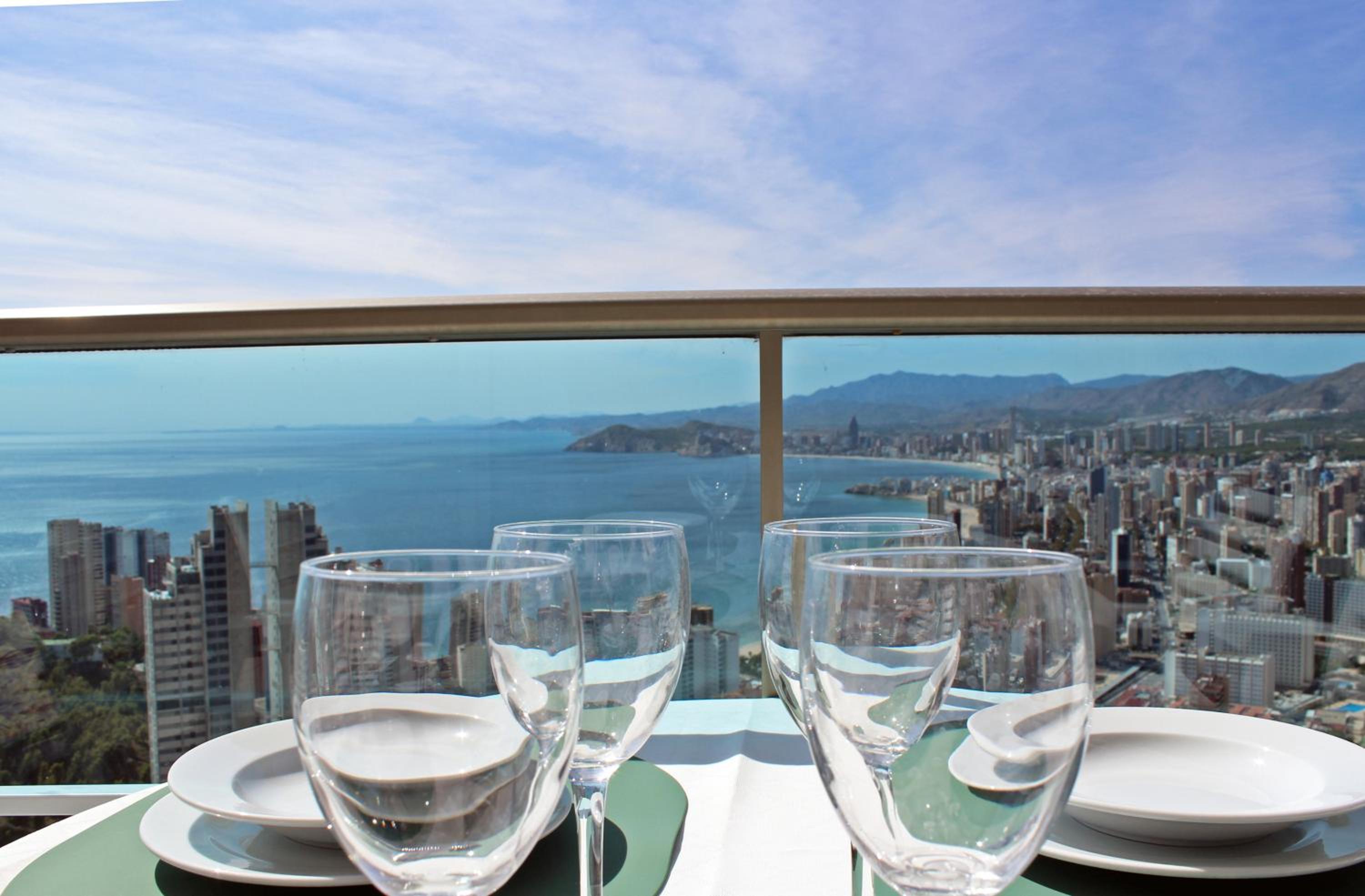 Skyline 33 Two bedroom apartment with sea views view 5