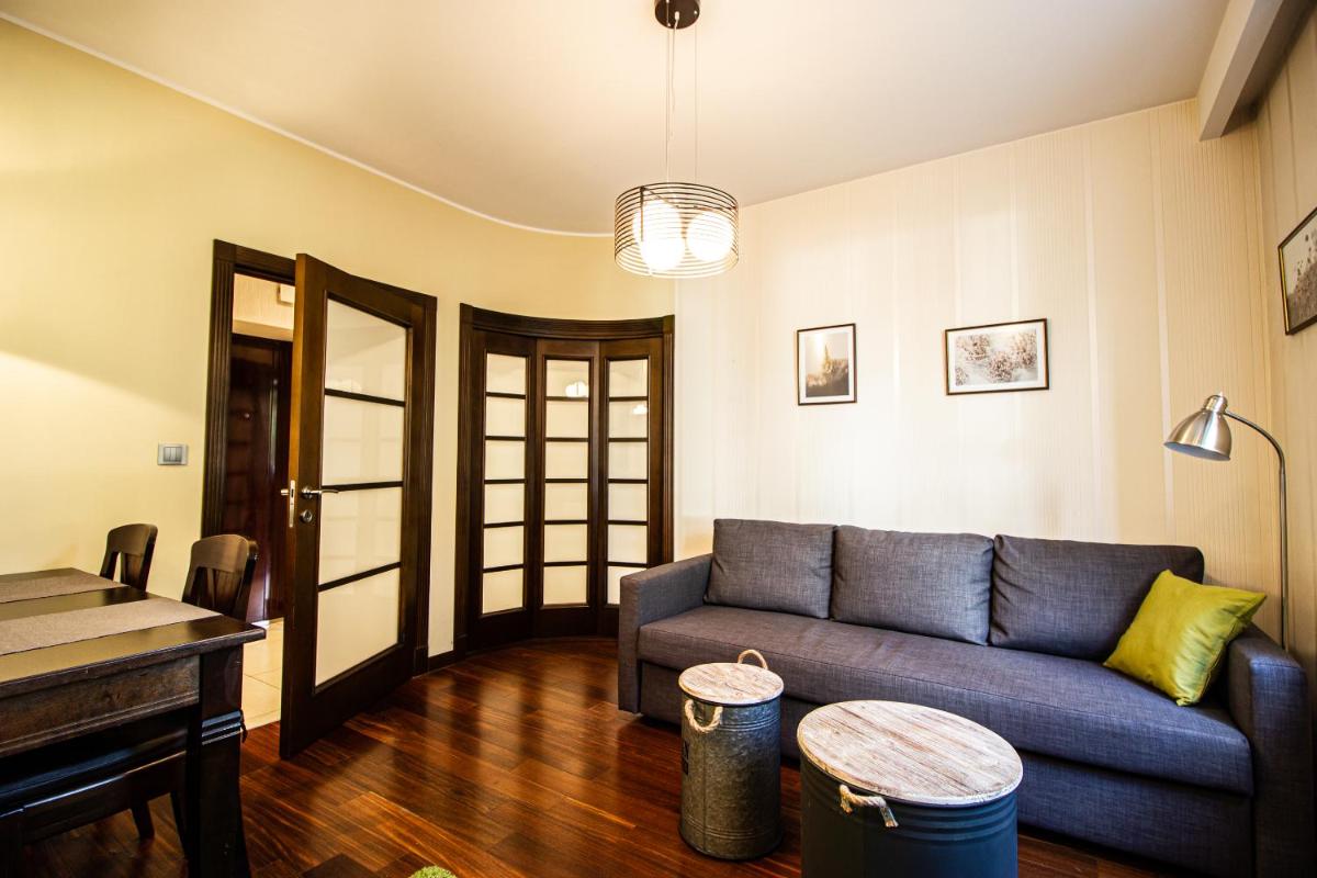 Plac Zbawiciela Elegant Apartment view 4