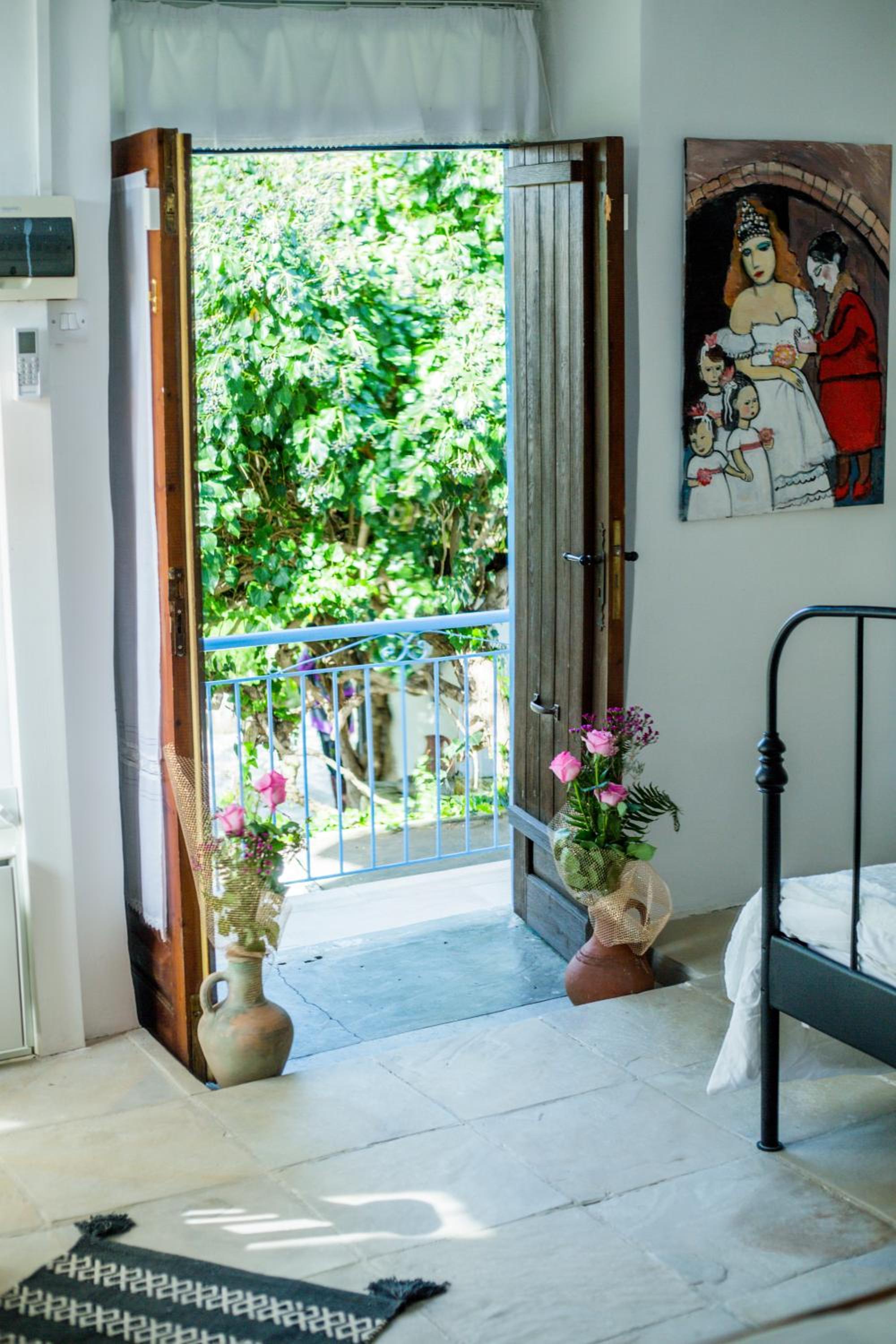Cecilias Courtyard