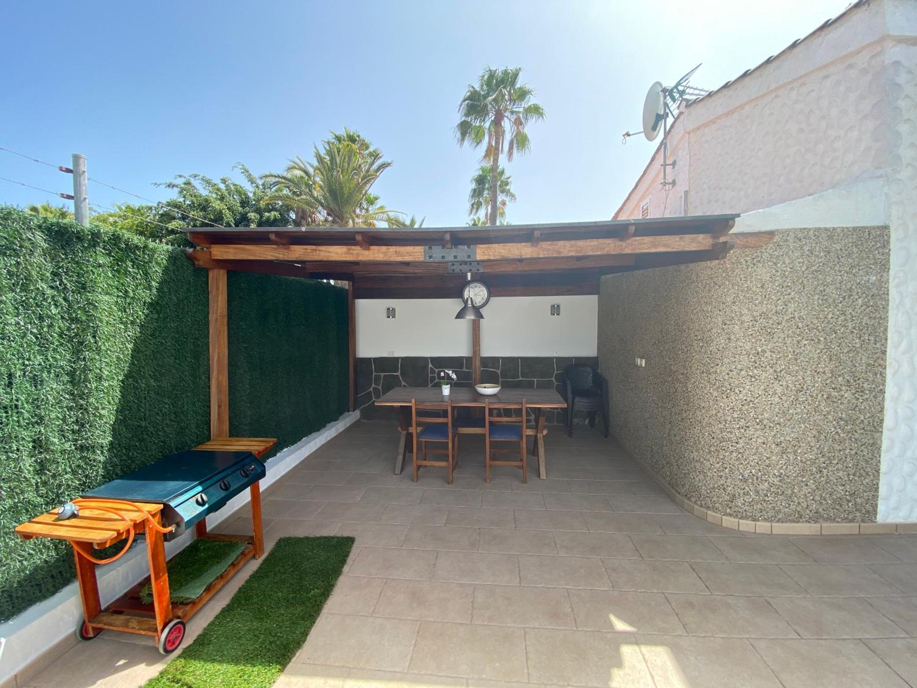 La casita de Alejandra -TERRAZA Y ACCESO PRIVADOS-