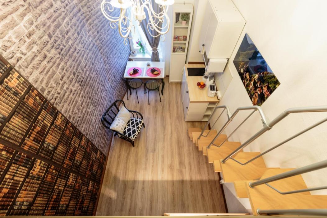 K&S Apartments