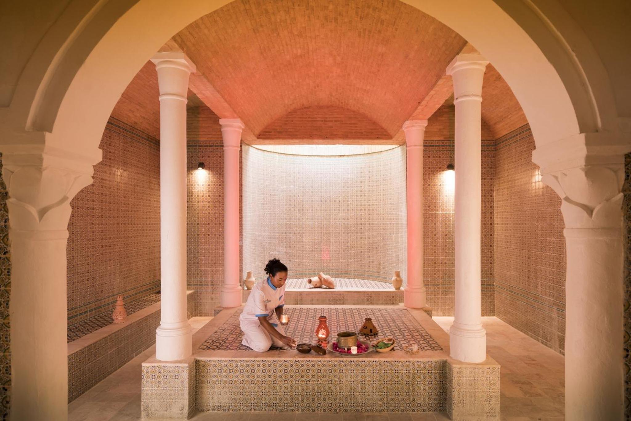 Tozeur Vacations - Palm Beach Palace Tozeur - Property Image 2