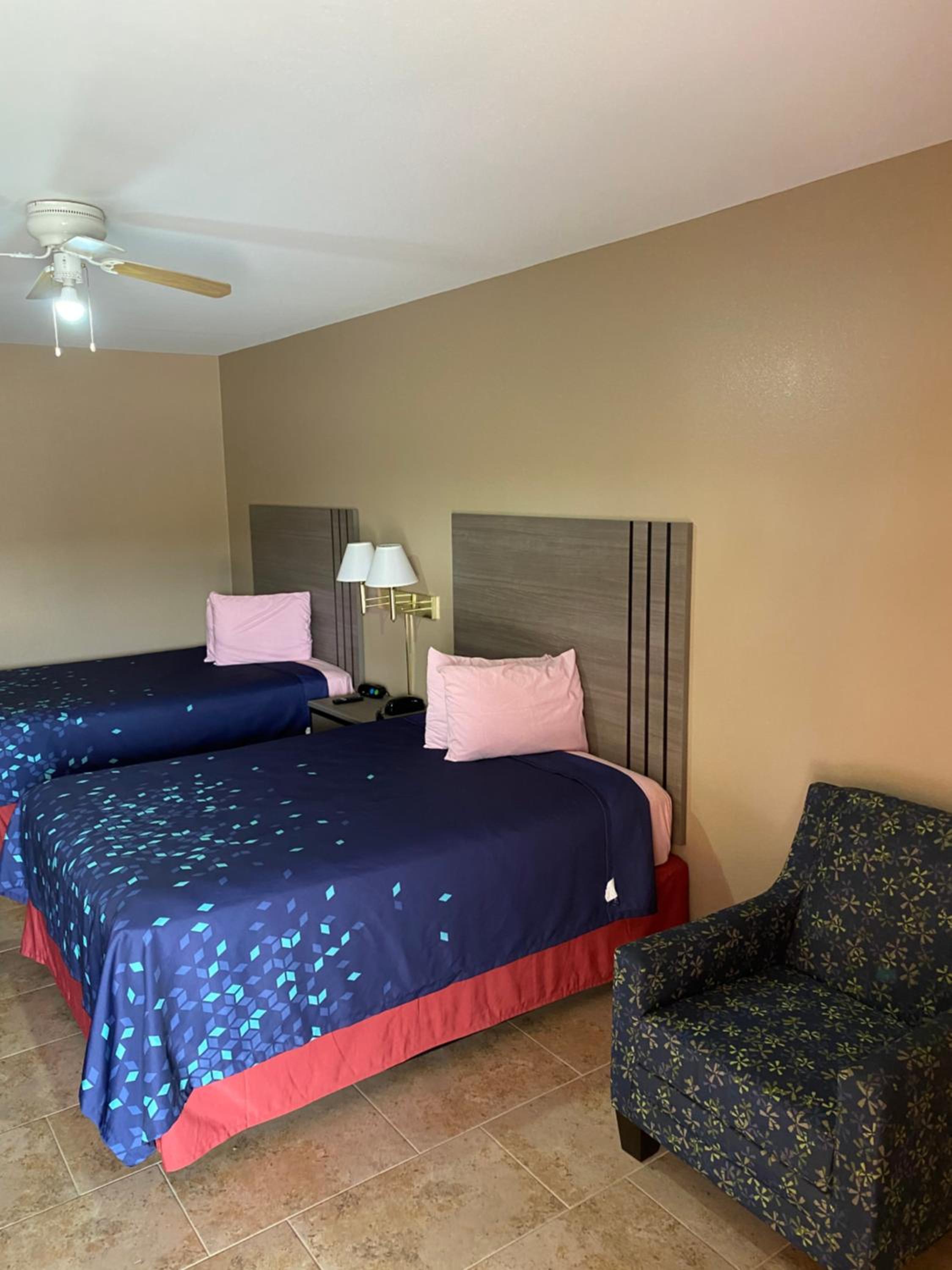 Los Fresnos Inn and Suites
