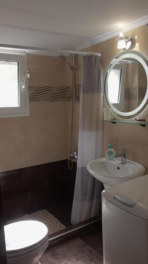 Ellada Apartment