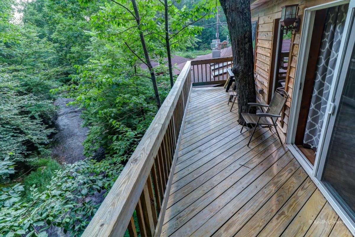 Magnolia Streamside Resort view 2
