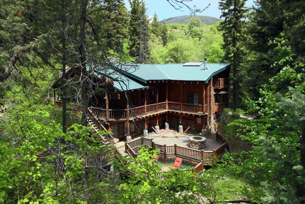 Log Cabin On The Stream Sundance, Utah view 4