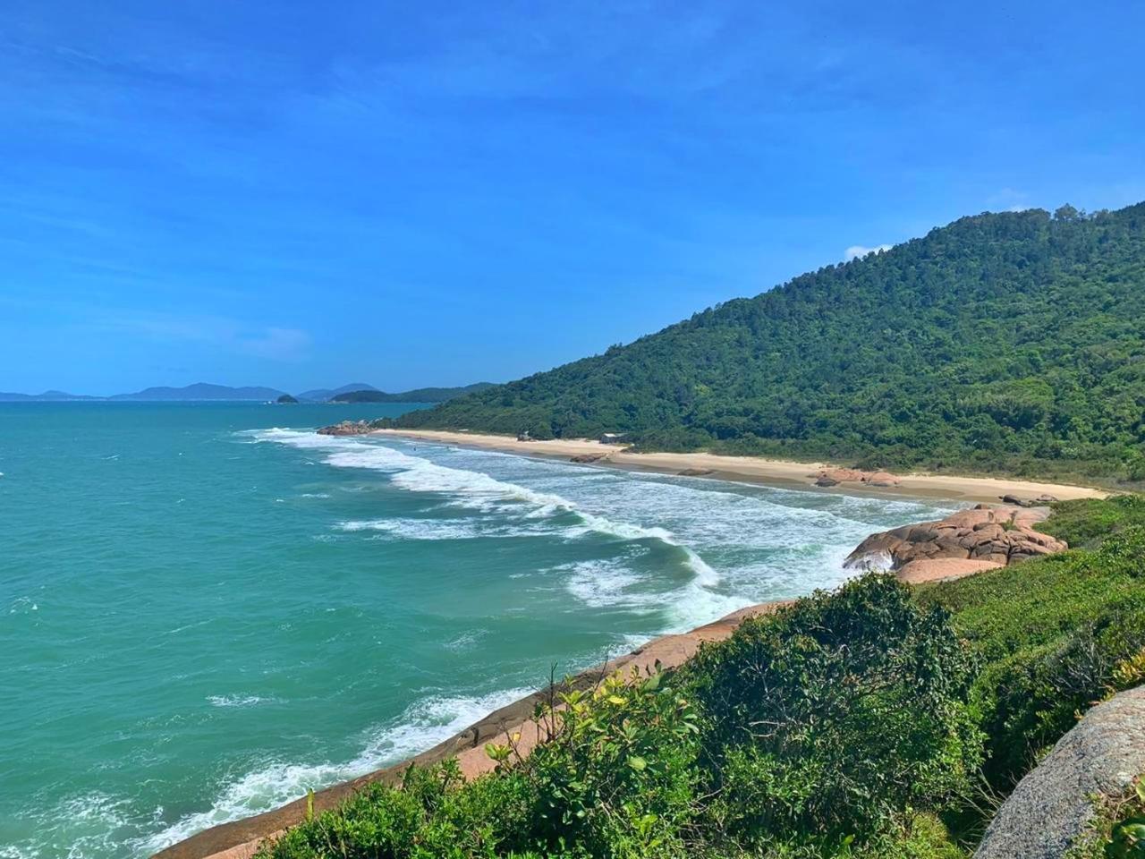 Lindo e aconchegante apartamento a poucos mts da Praia Grande - Governador Celso Ramos