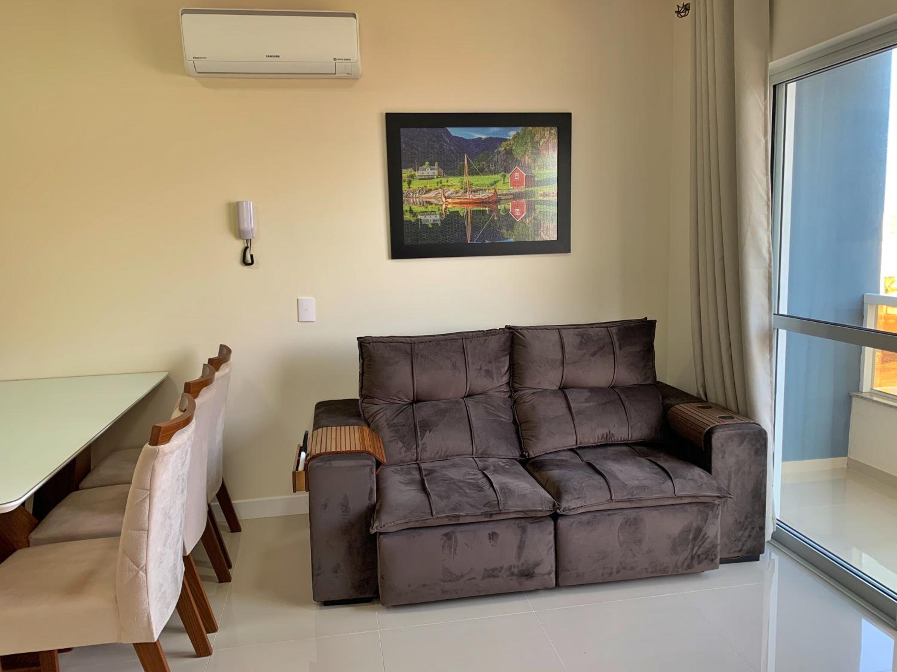 Lindo e aconchegante apartamento a poucos mts da Praia Grande - Governador Celso Ramos