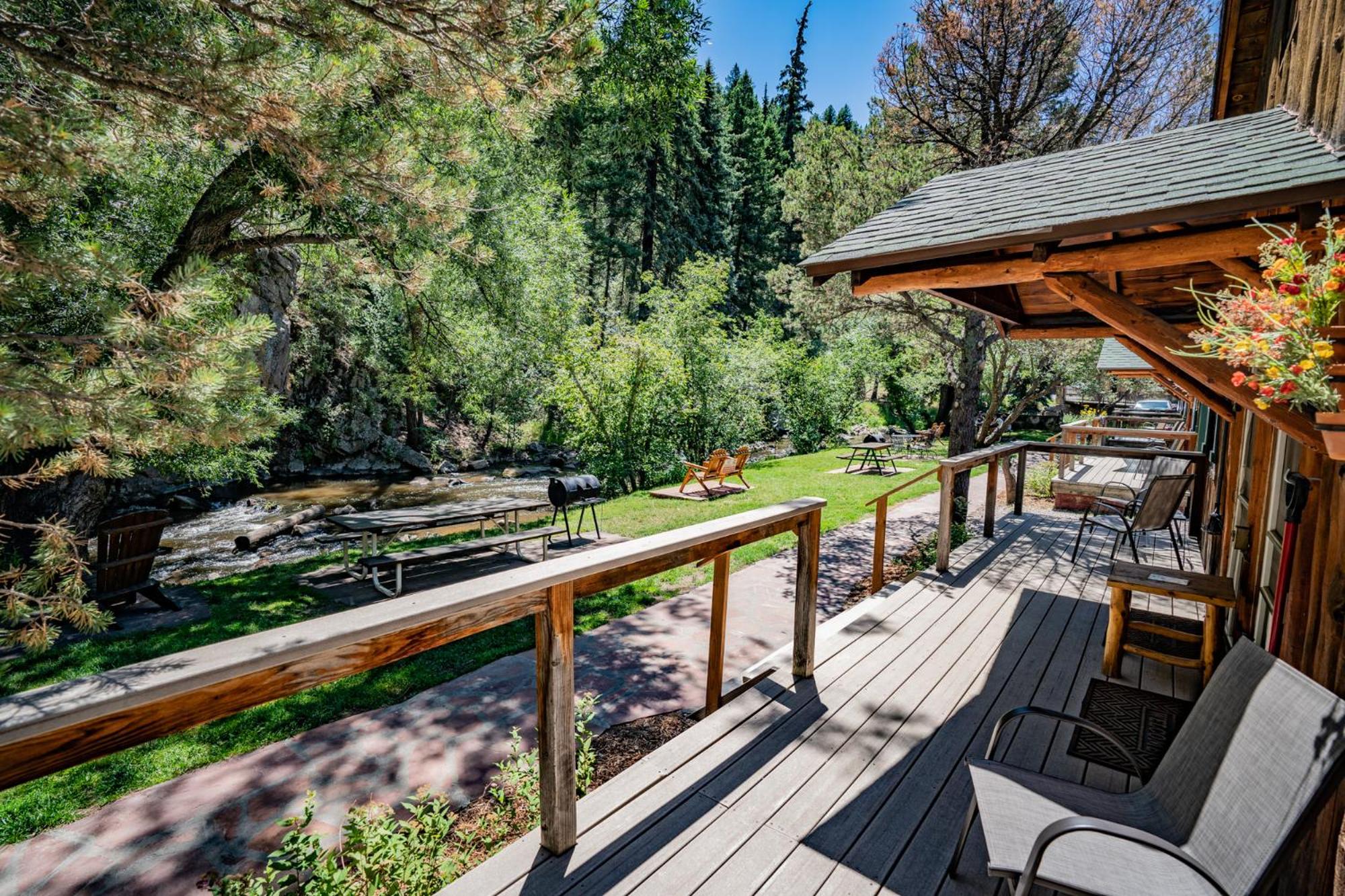 Colorado Bear Creek Cabins