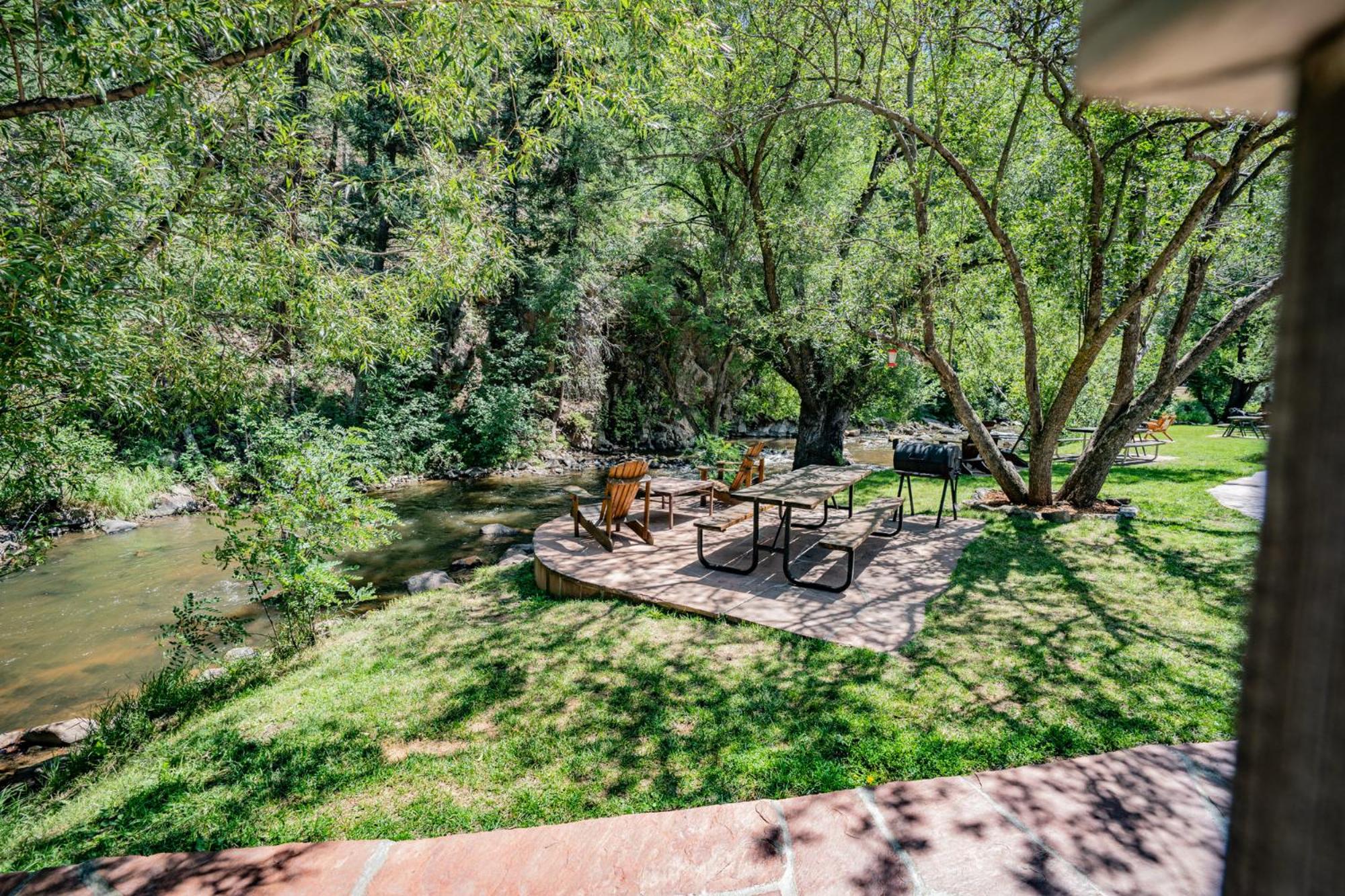 Colorado Bear Creek Cabins