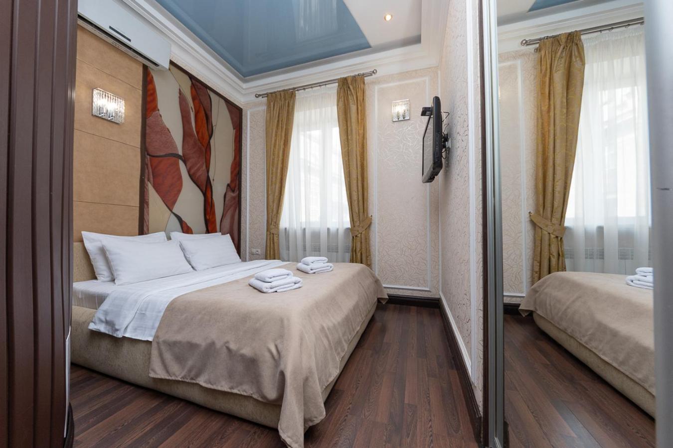 VIP apartment. Kreshatik, Maidan Nezavisimosti.