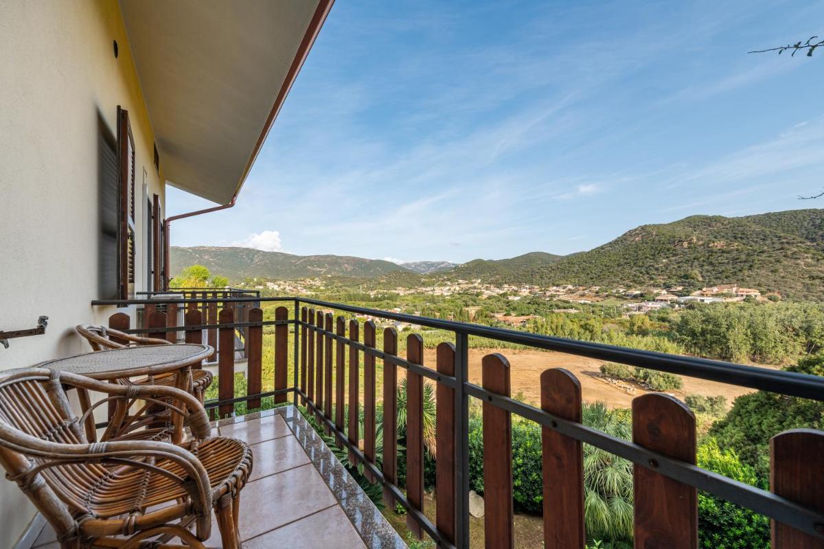 Villa Chia view 5