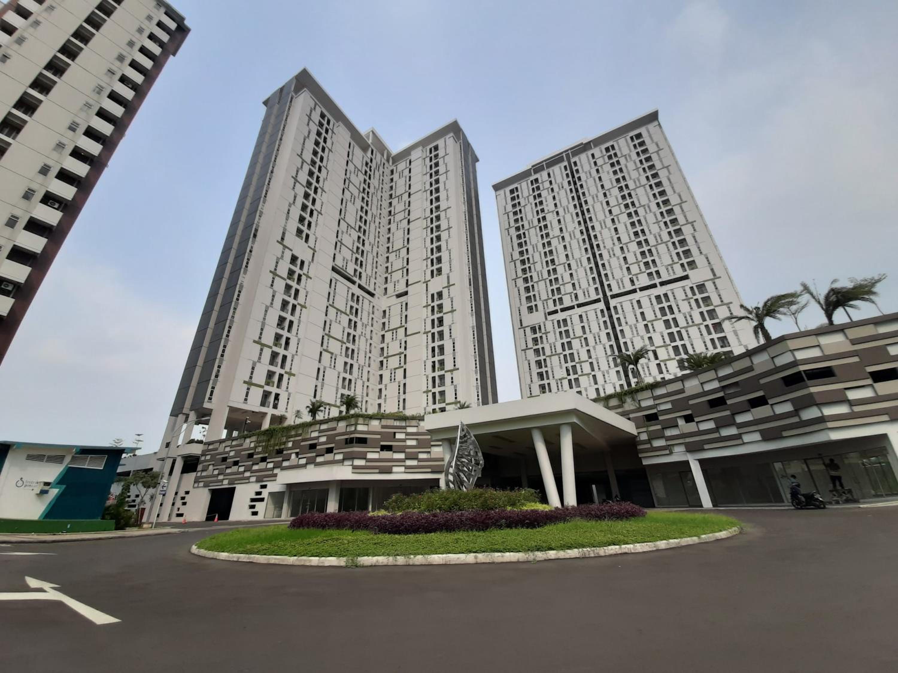Bright and Cozy Studio Akasa Pure Living BSD Apartment By Travelio