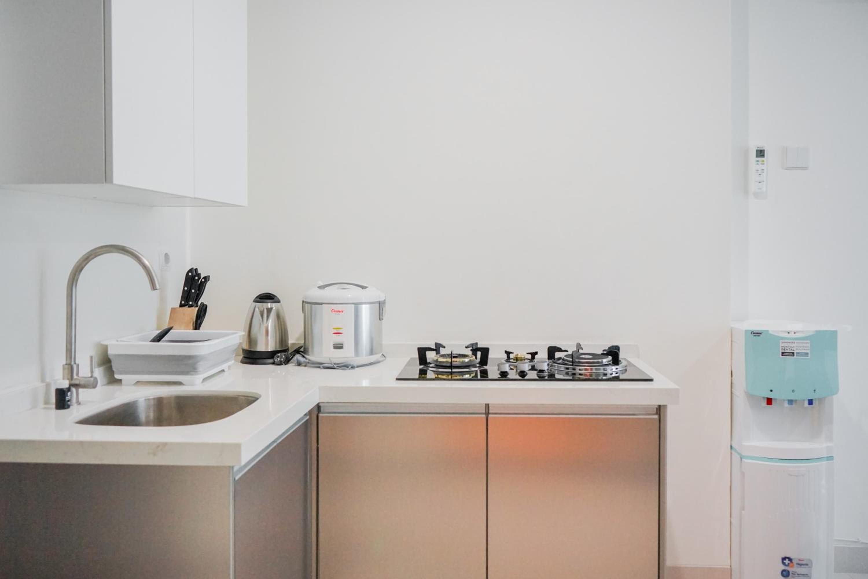 Fully Furnished with Modern Design 1BR Brooklyn Apartment By Travelio view 2