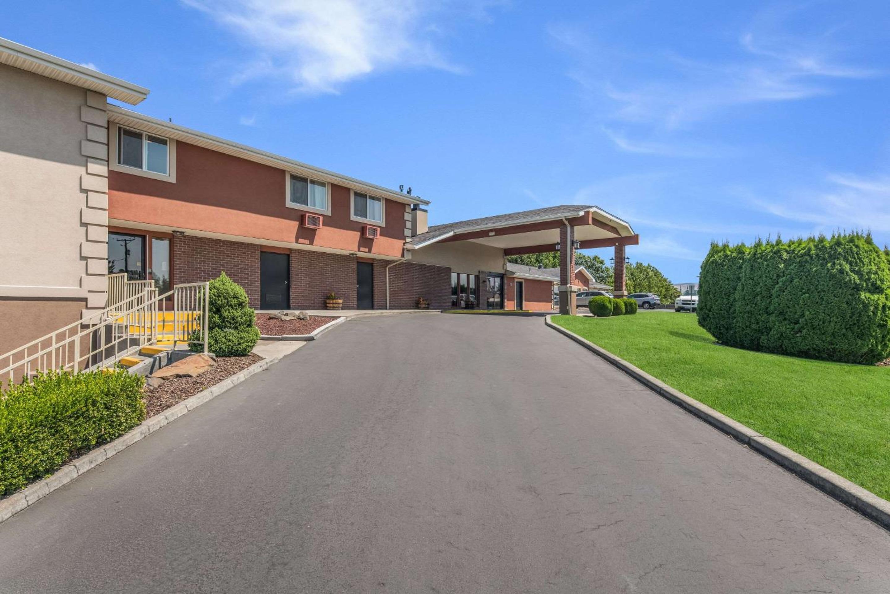 Walla Walla Vacations - Quality Inn  Suites Downtown Walla Walla - Property Image 4